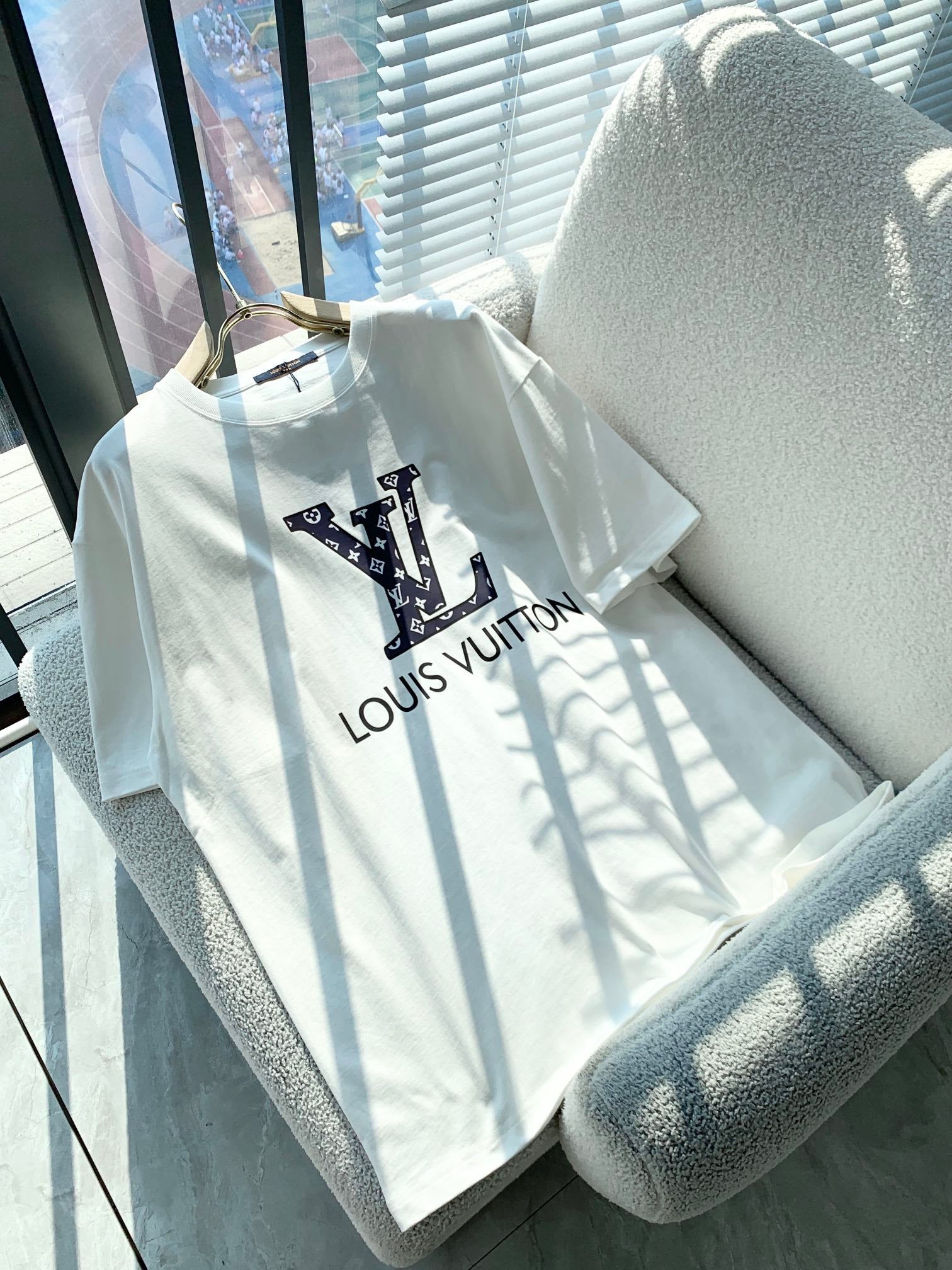 LuxluxHouse Best Quality Clothes T-shirt Louis Vuitton