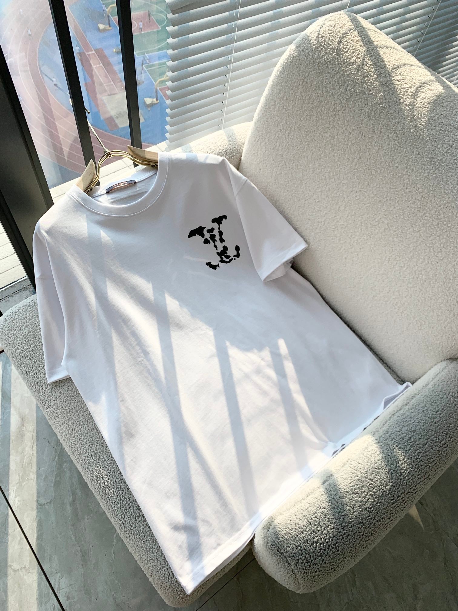 LuxluxHouse Best Quality Clothes T-shirt Louis Vuitton