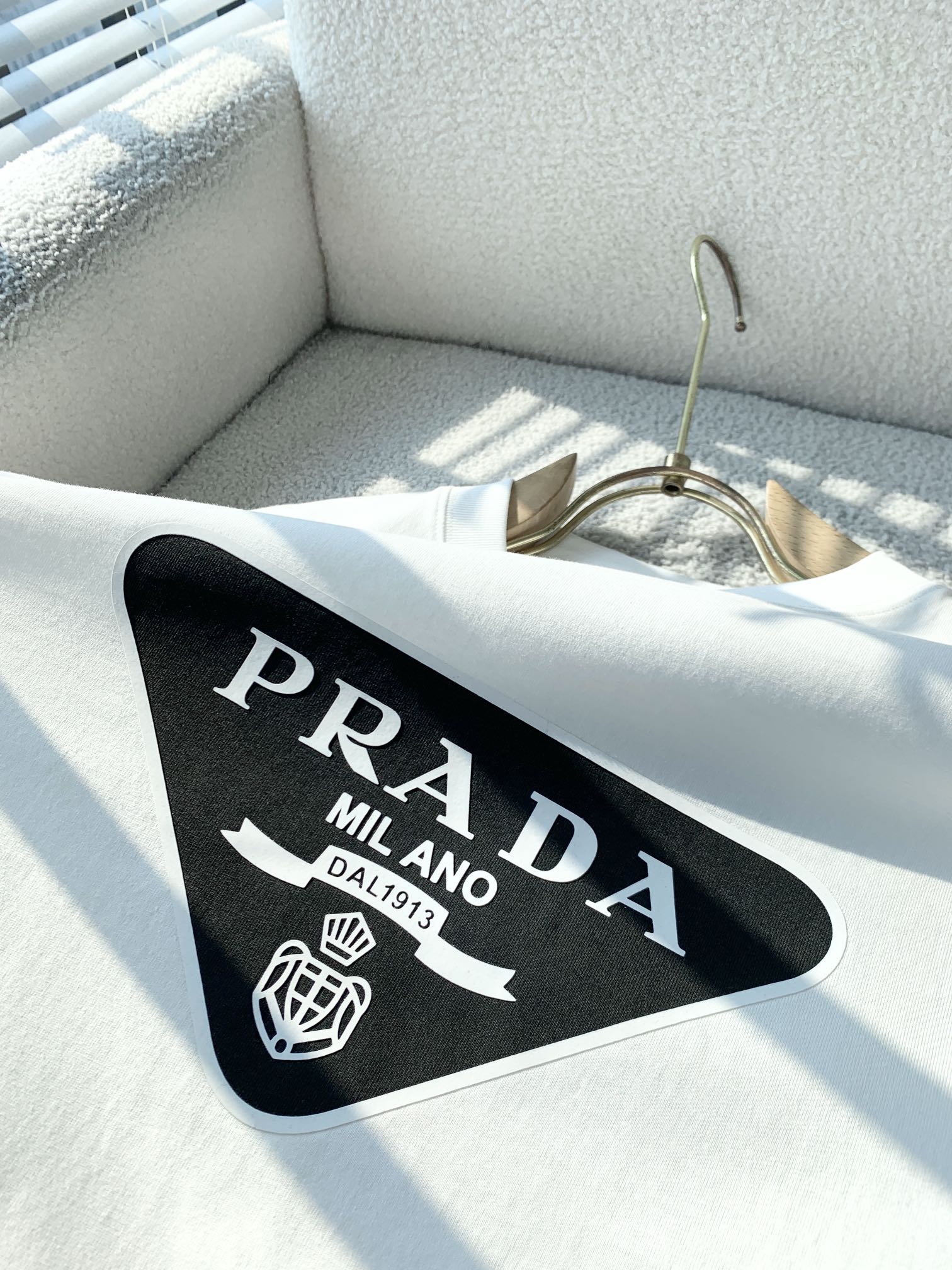 LuxluxHouse Best Quality Clothes T-shirt Prada