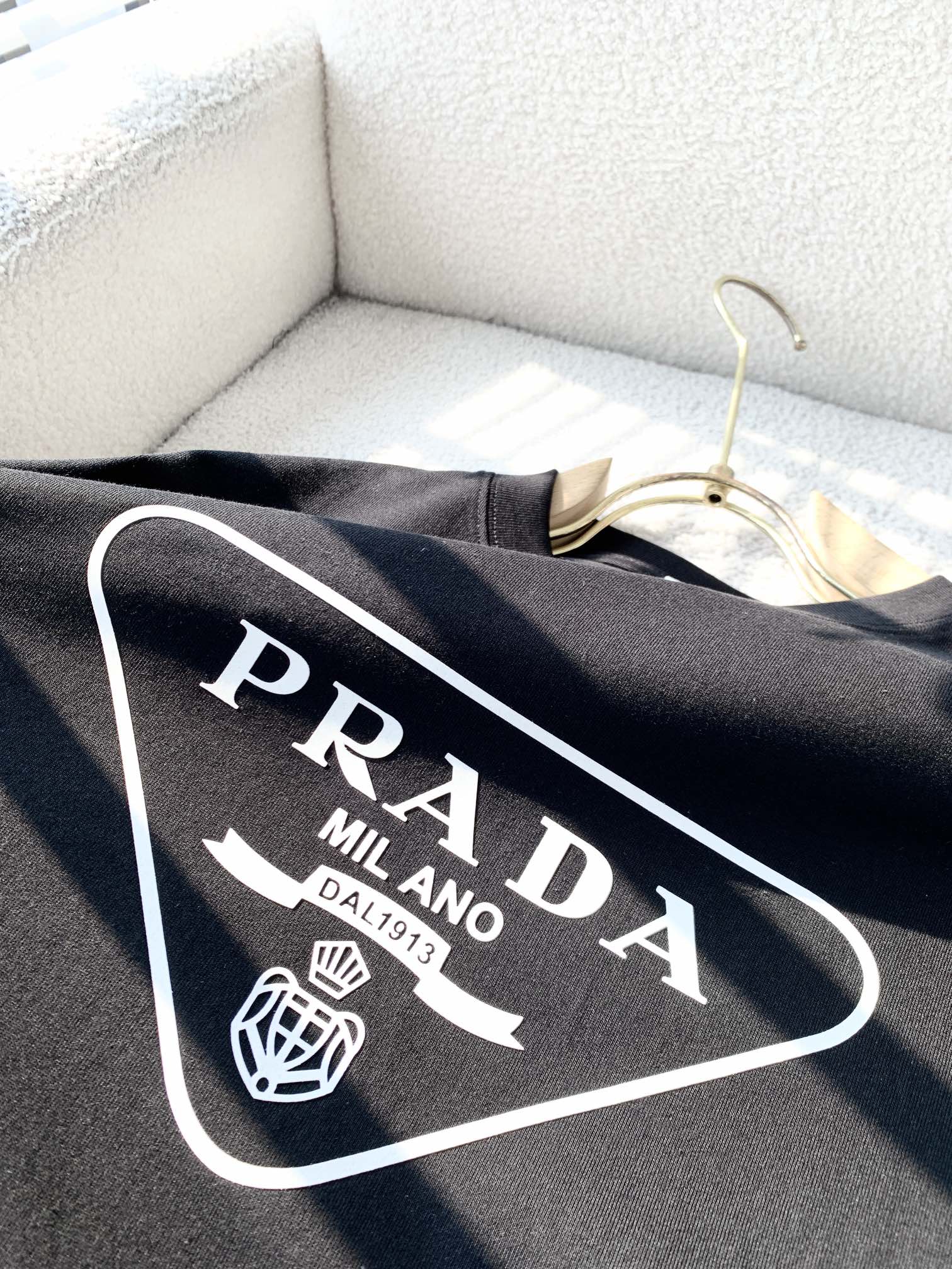 LuxluxHouse Best Quality Clothes T-shirt Prada