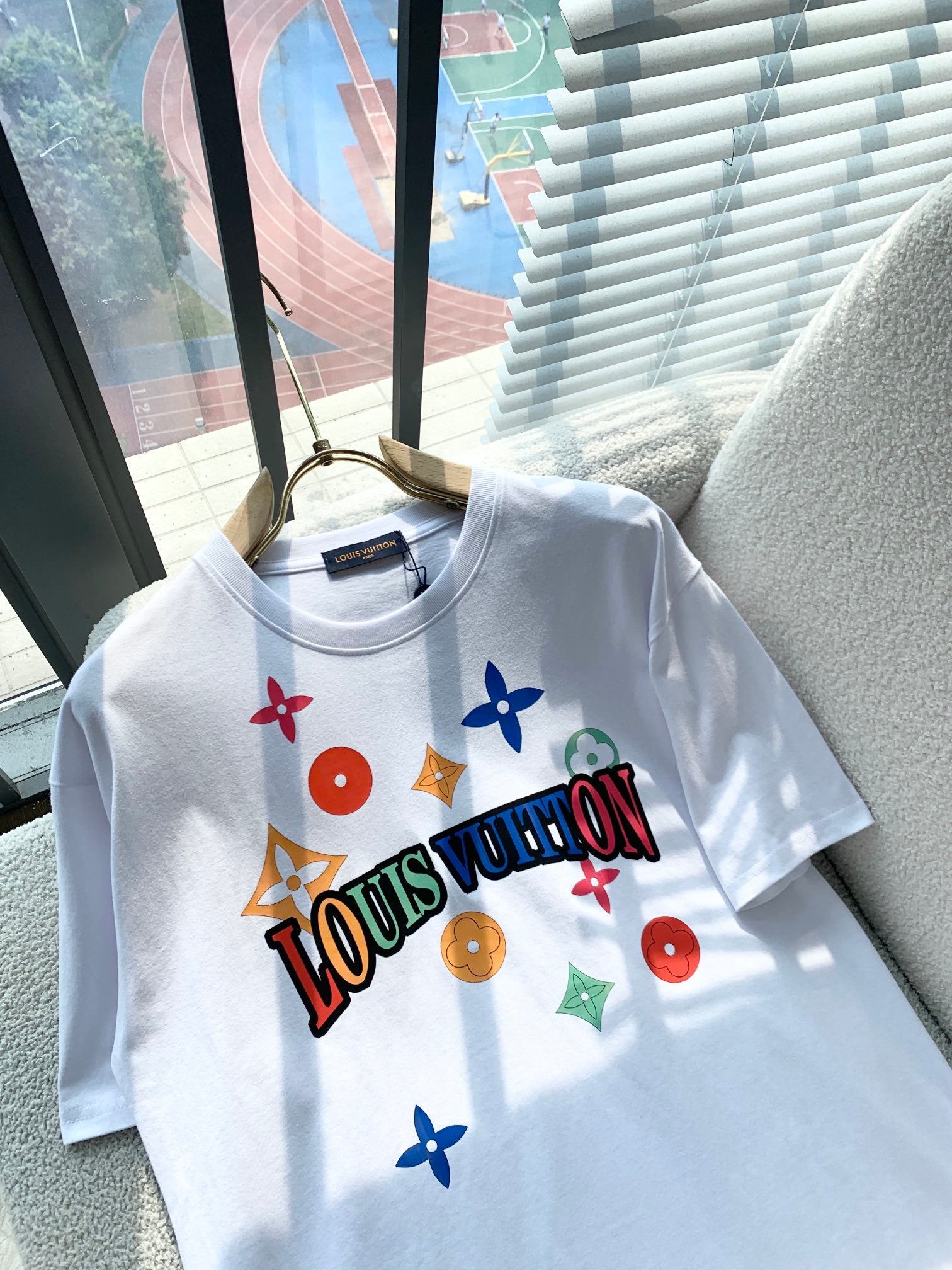 LuxluxHouse Best Quality Clothes T-shirt Louis Vuitton