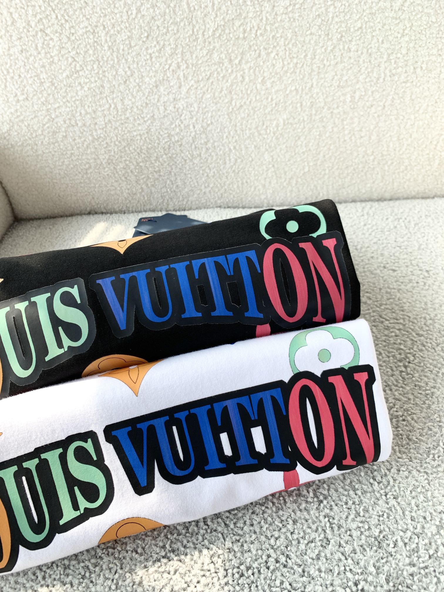 LuxluxHouse Best Quality Clothes T-shirt Louis Vuitton