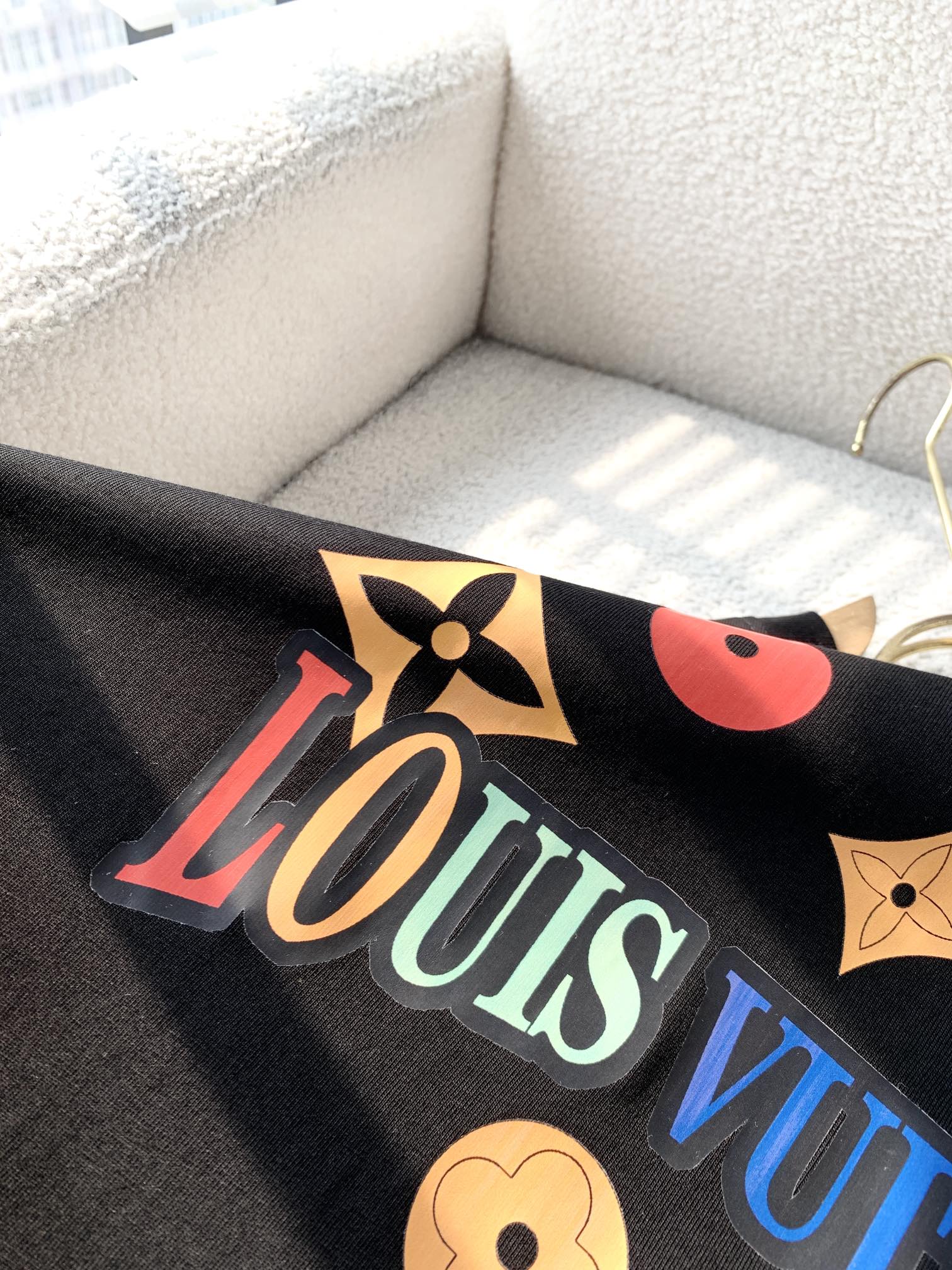 LuxluxHouse Best Quality Clothes T-shirt Louis Vuitton
