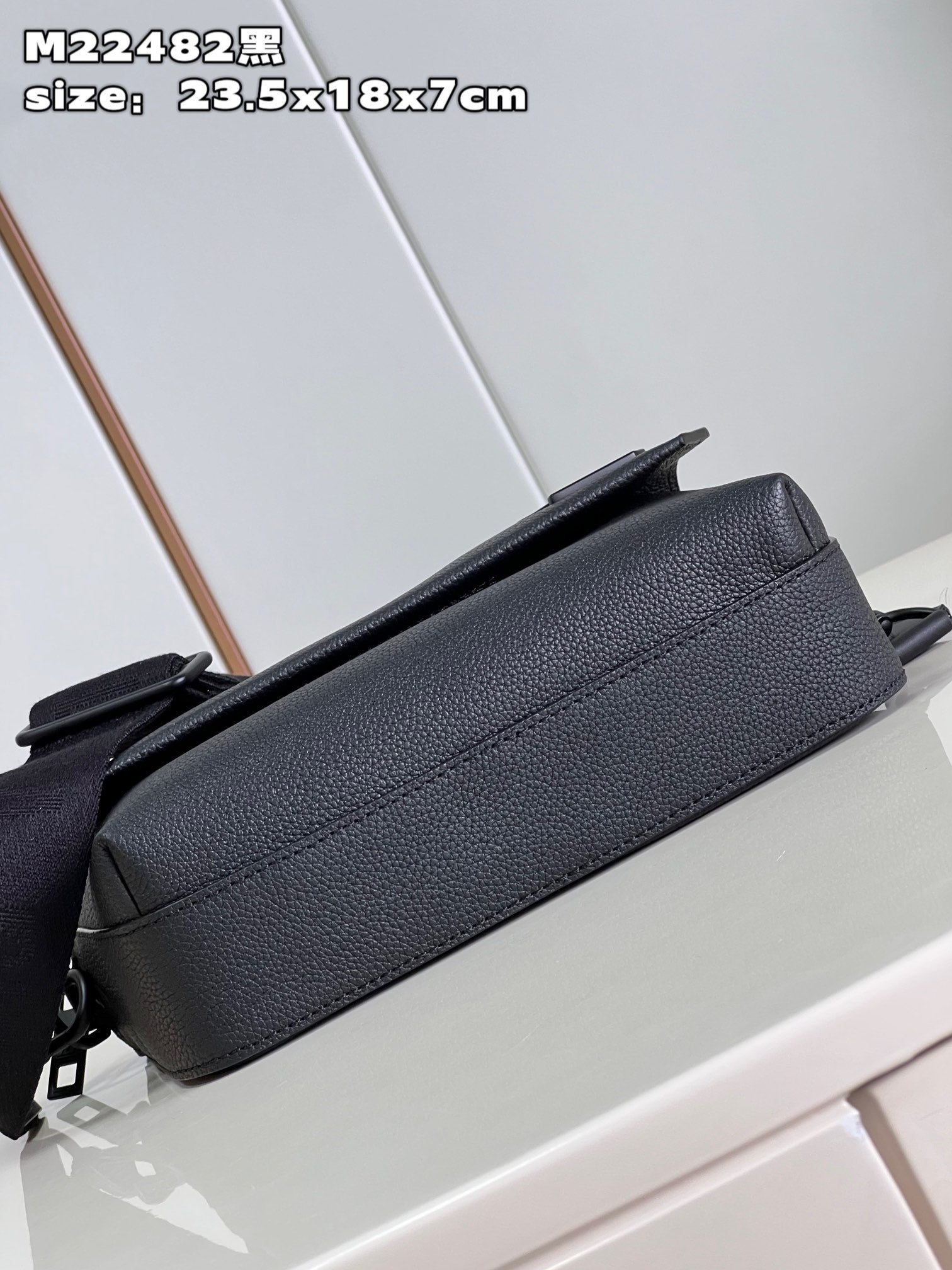 LuxluxHouse Best Quality Bags Louis Vuitton Men