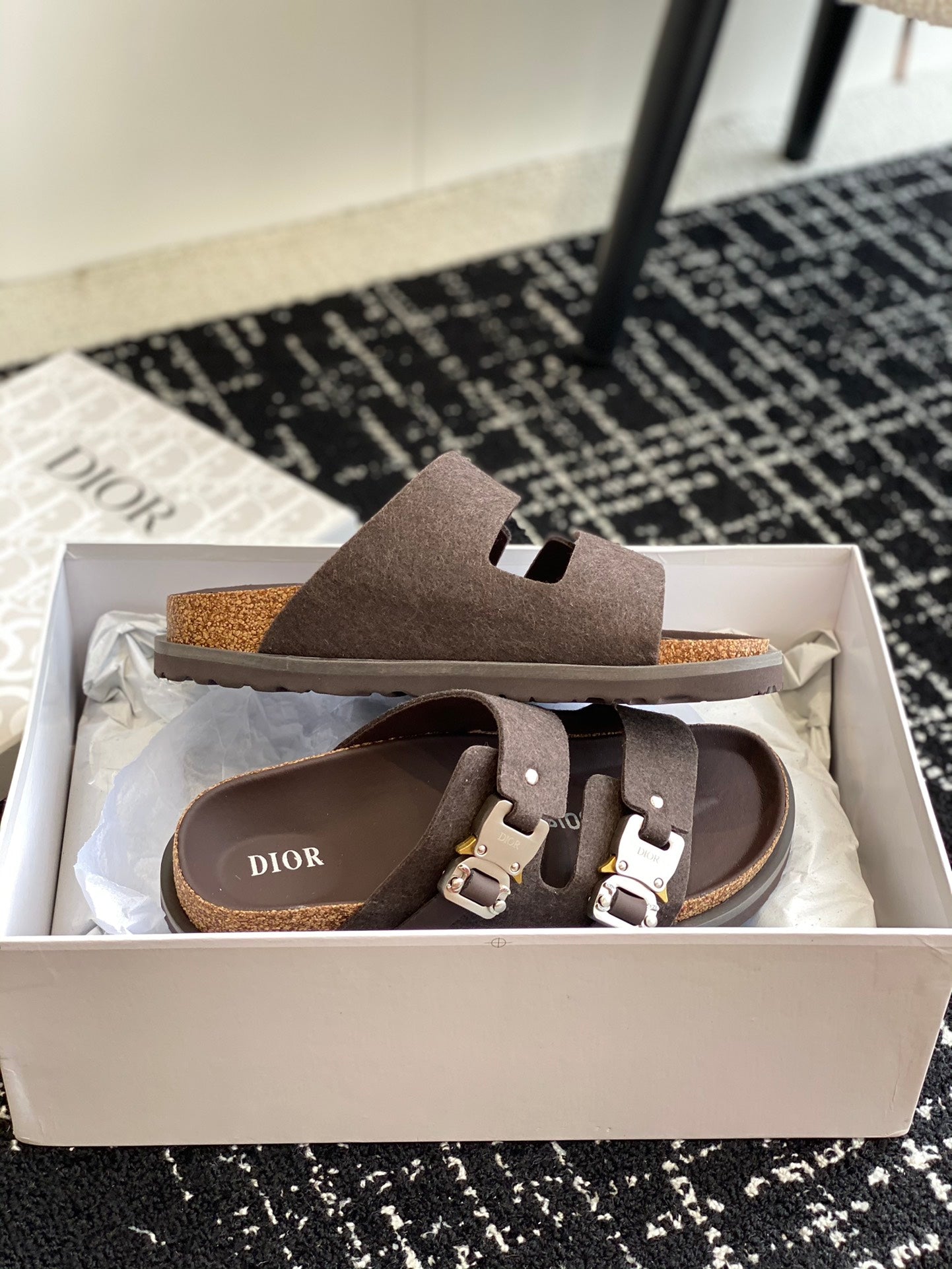 LuxluxHouse Best Quality Sandals Dior
