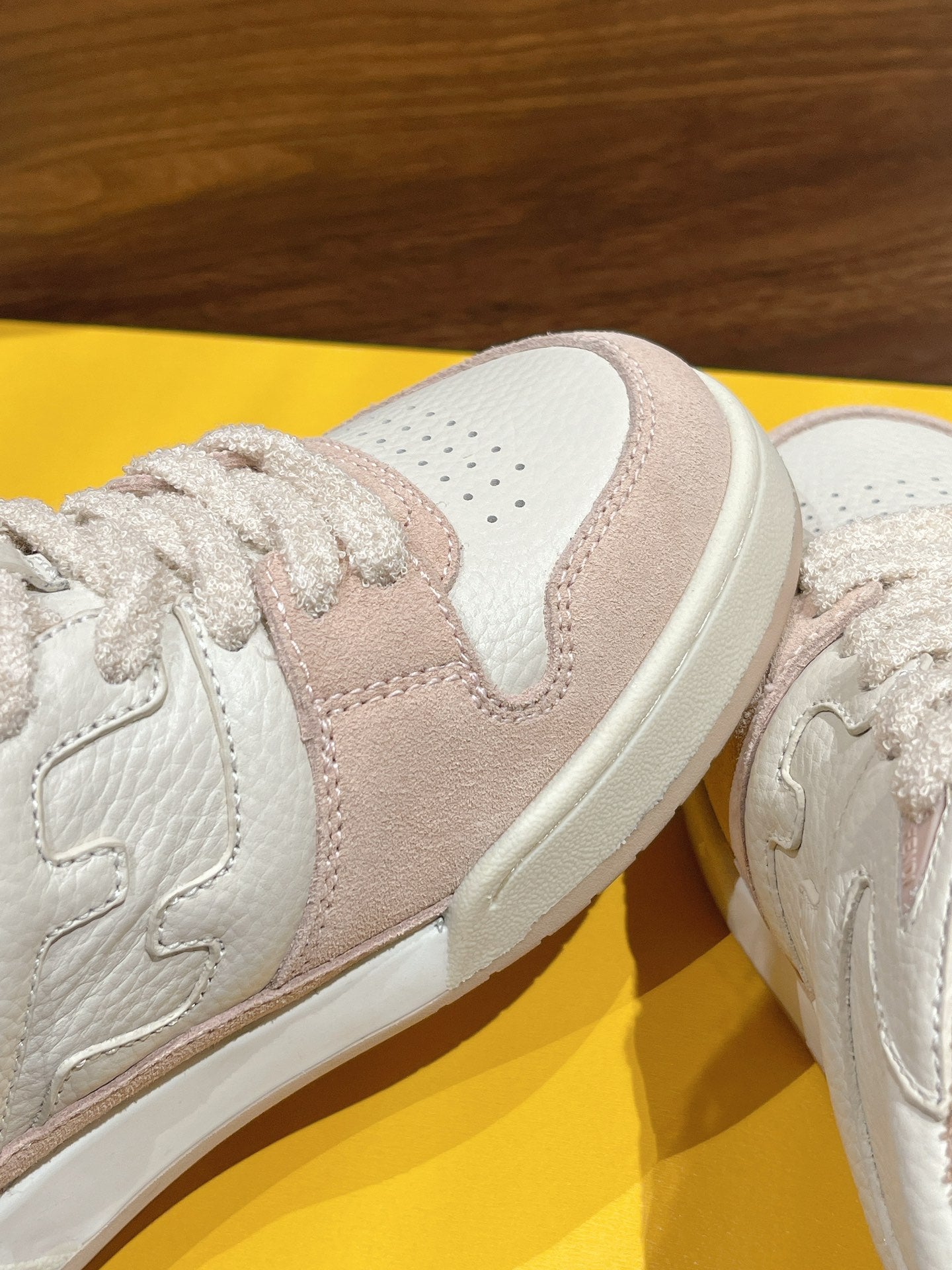 LuxluxHouse Best Quality Fendi Women Shoes