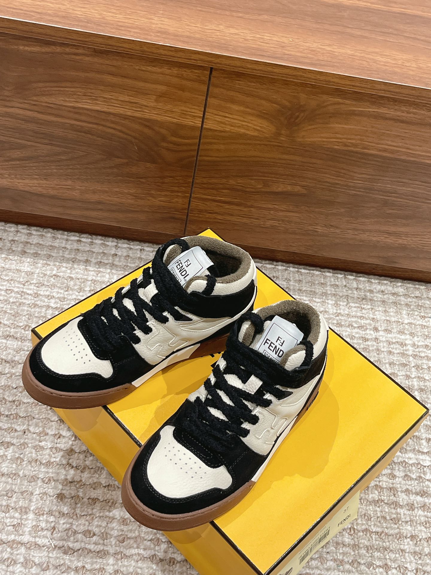 LuxluxHouse Best Quality Fendi Women Shoes