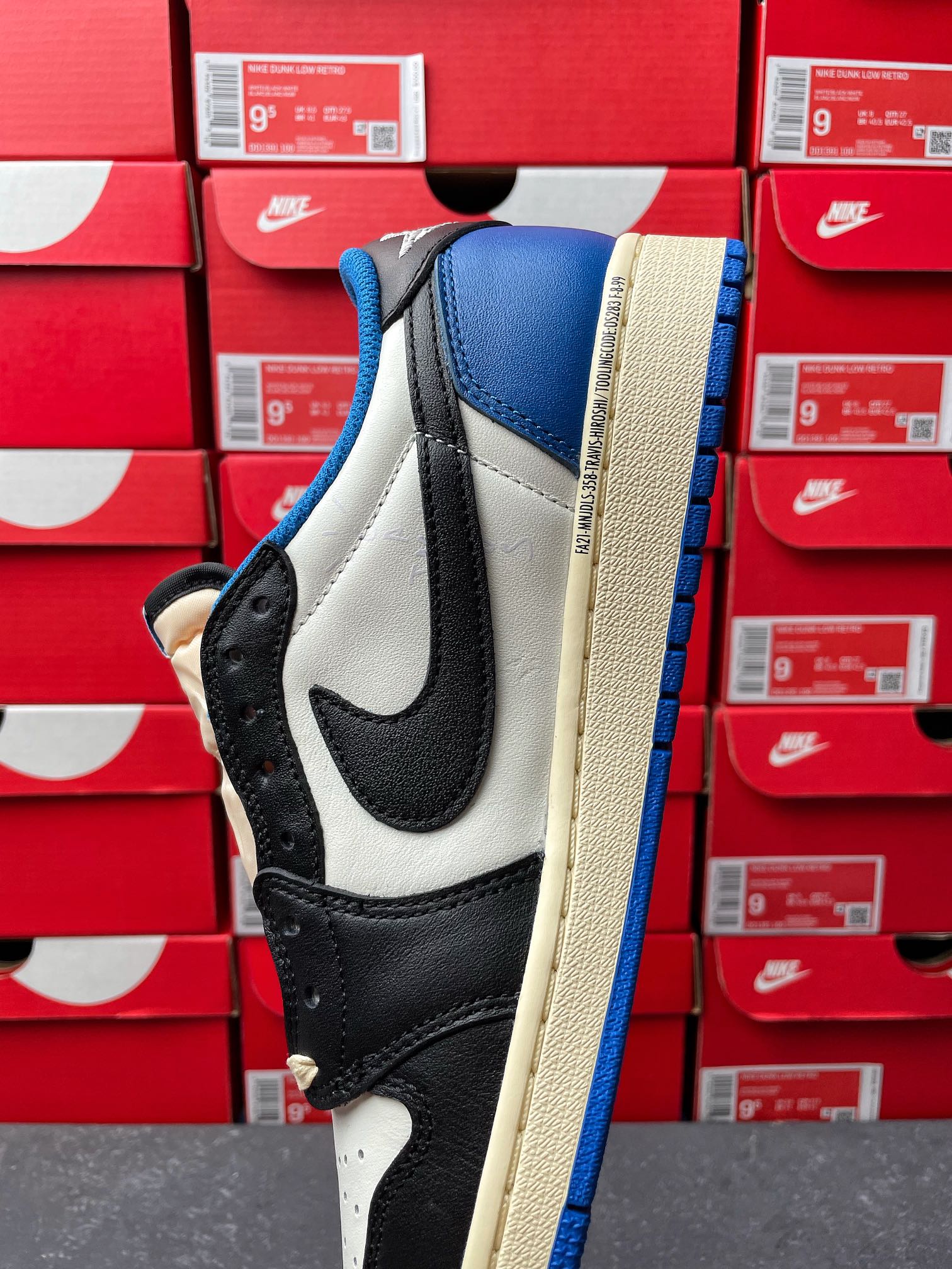 FK Batch-Air Jordan 1 × Travis Scott “ Fragments”