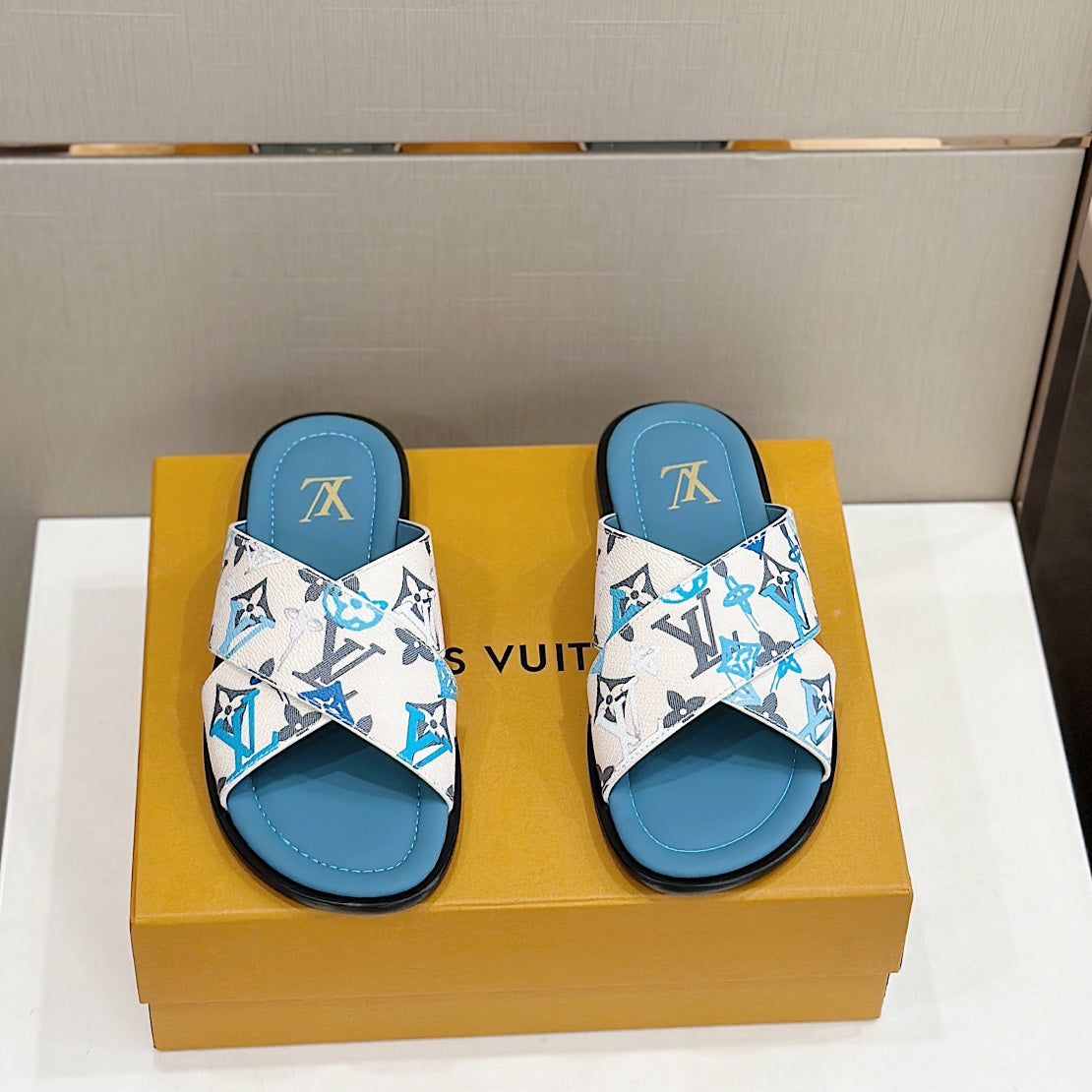 LuxluxHouse Best Quality Sandals Louis Vuitton