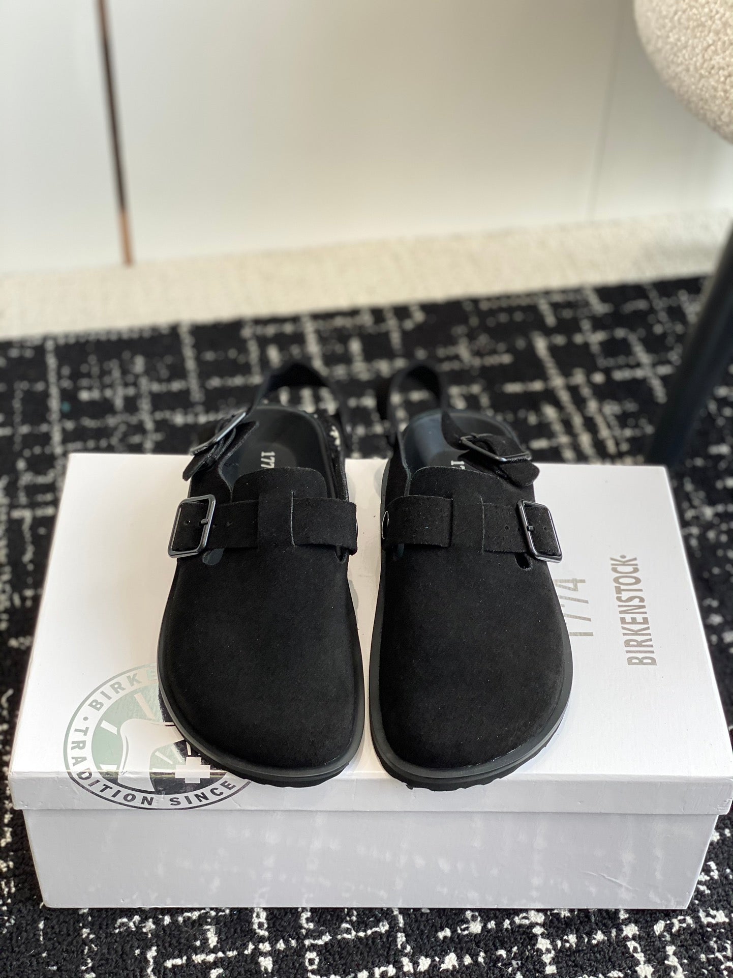 LuxluxHouse Best Quality Sandals Dior