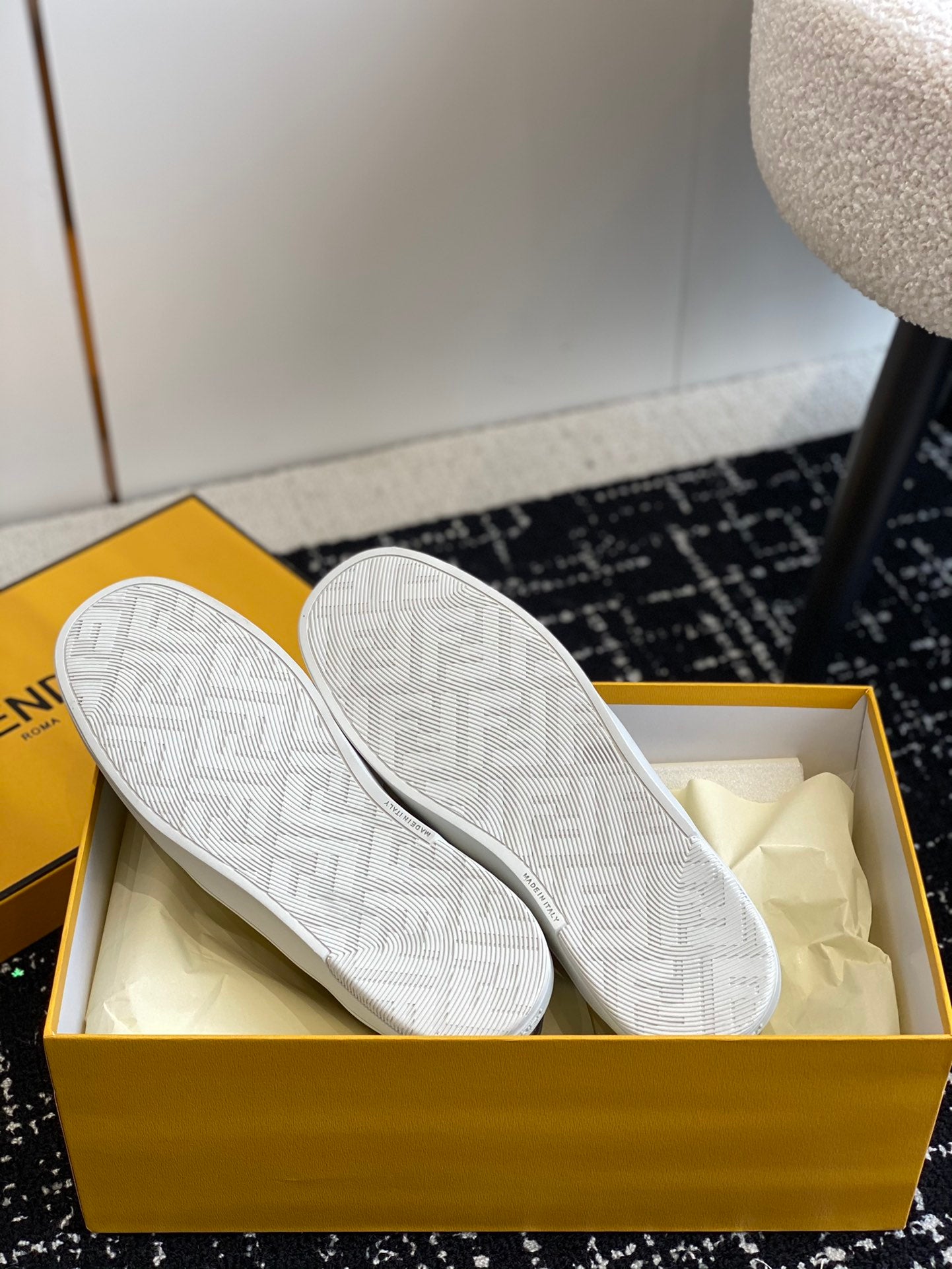 LuxluxHouse Best Quality Shoes Fendi