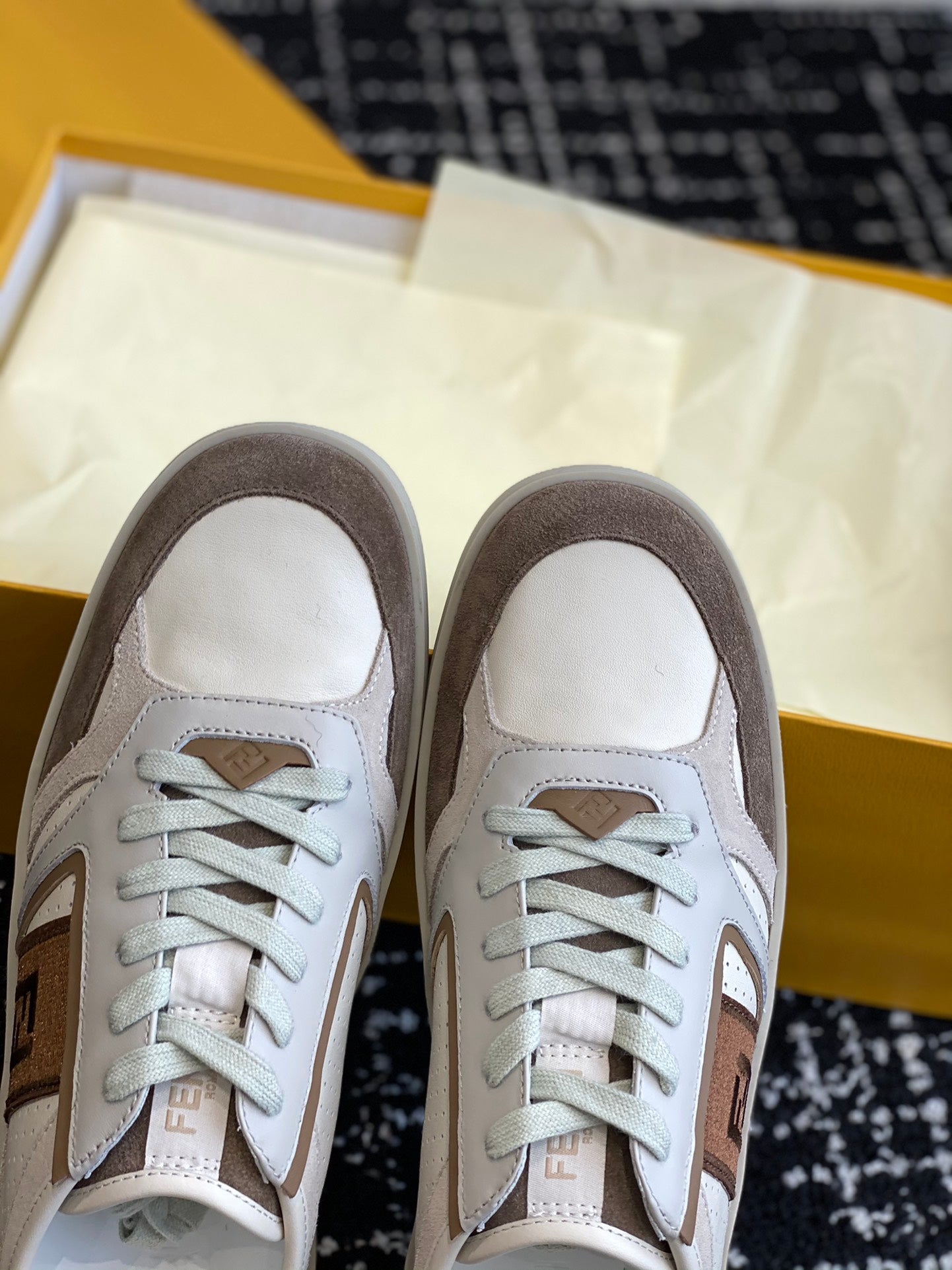 LuxluxHouse Best Quality Shoes Fendi