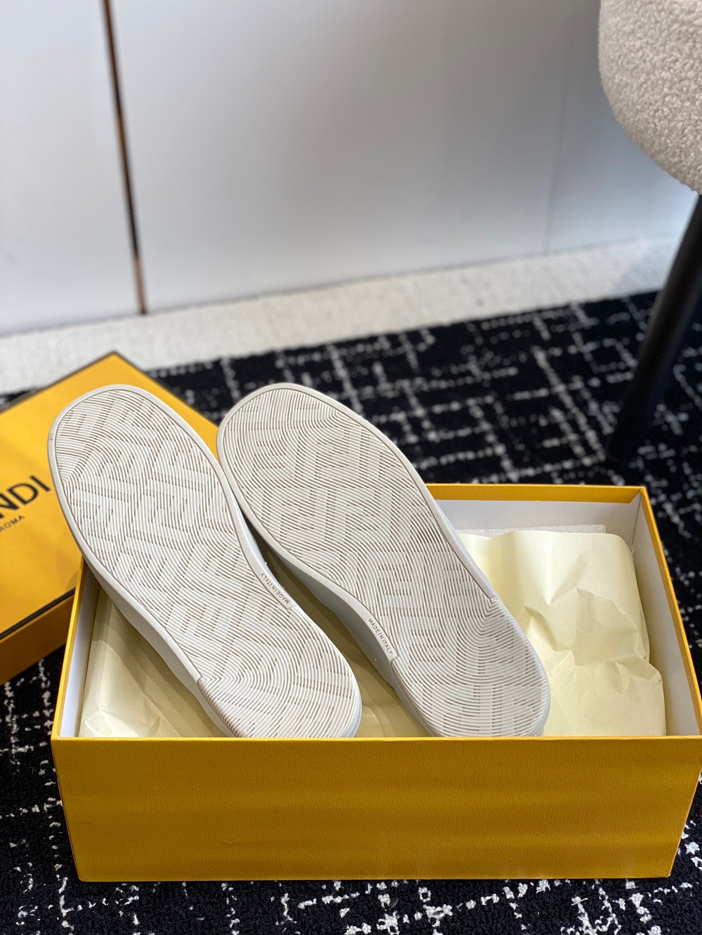 LuxluxHouse Best Quality Shoes Fendi
