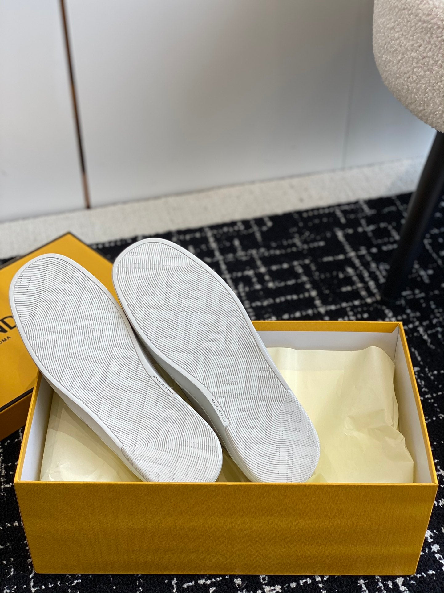LuxluxHouse Best Quality Shoes Fendi