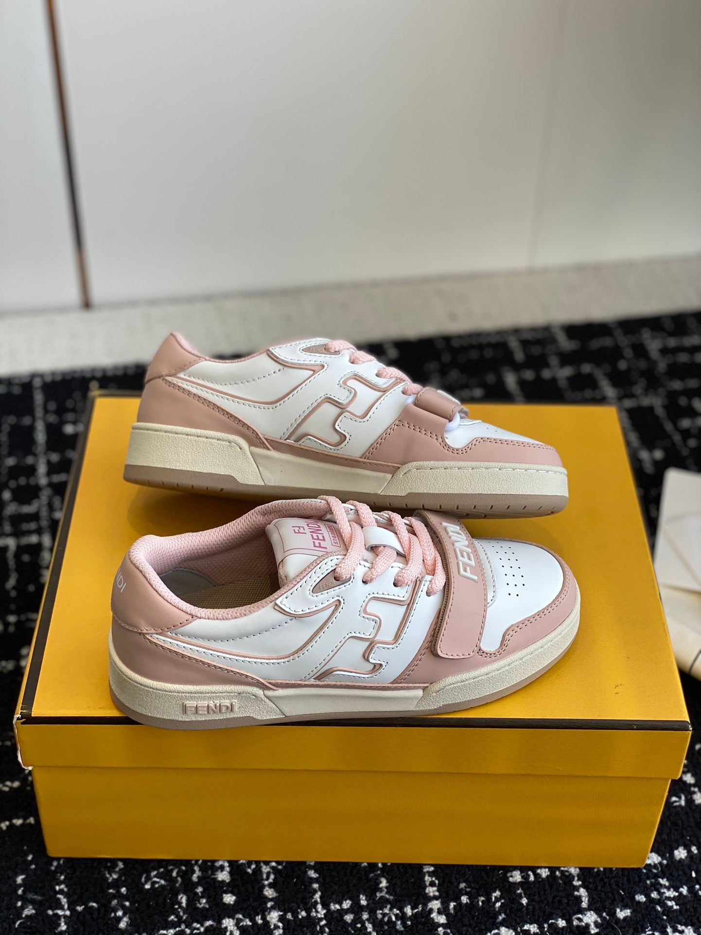 LuxluxHouse Best Quality Shoes Fendi