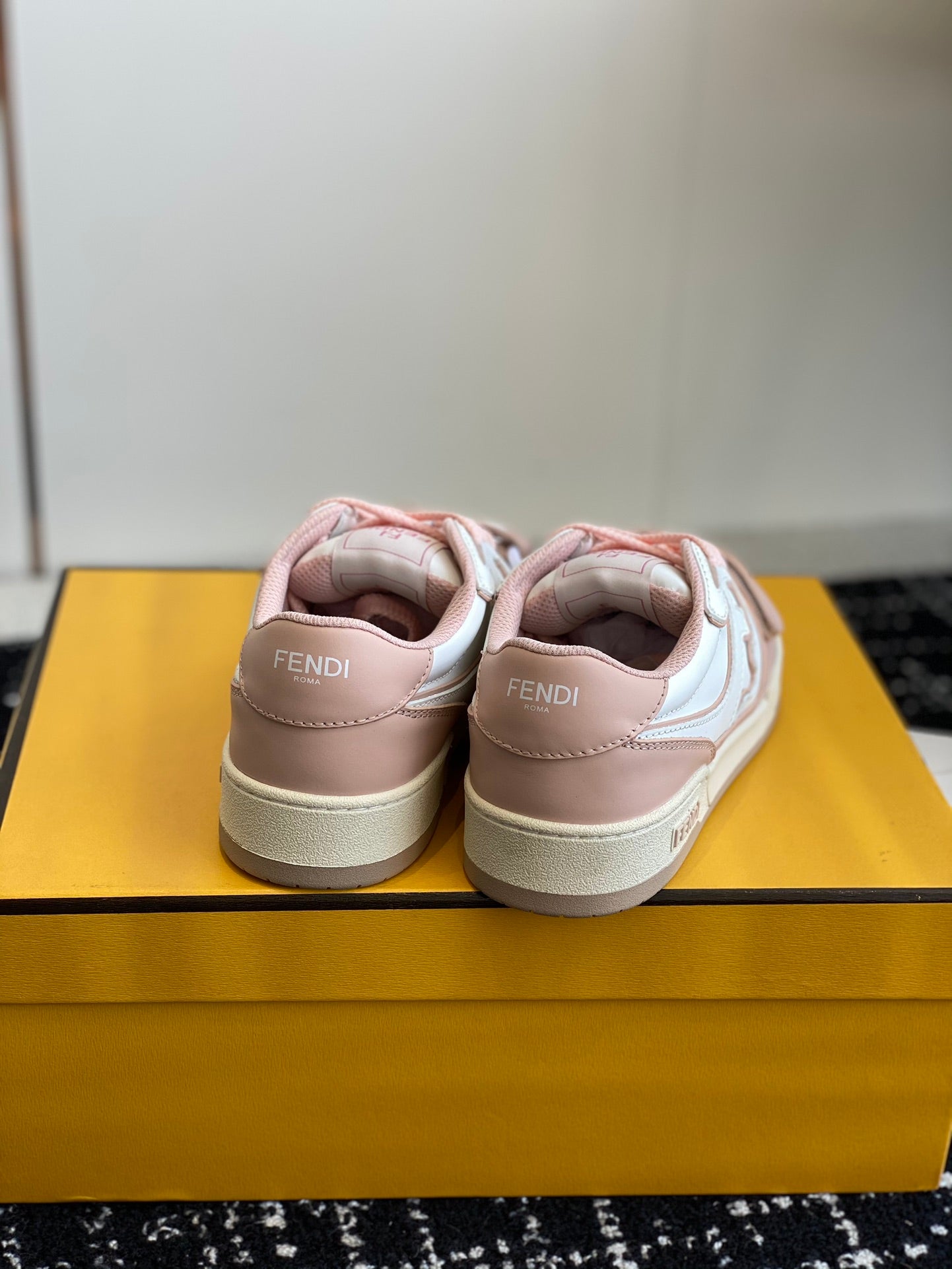 LuxluxHouse Best Quality Shoes Fendi