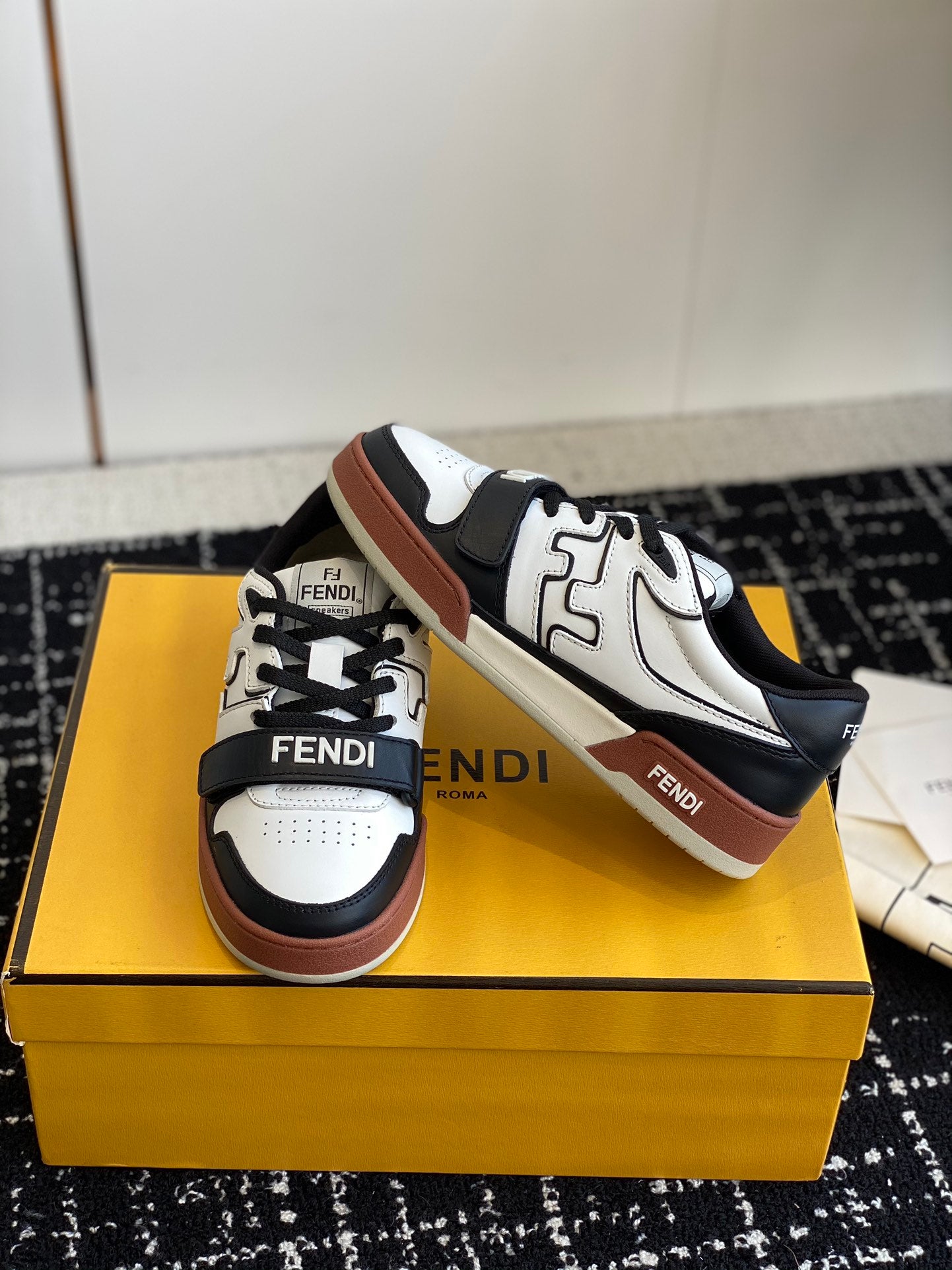 LuxluxHouse Best Quality Shoes Fendi