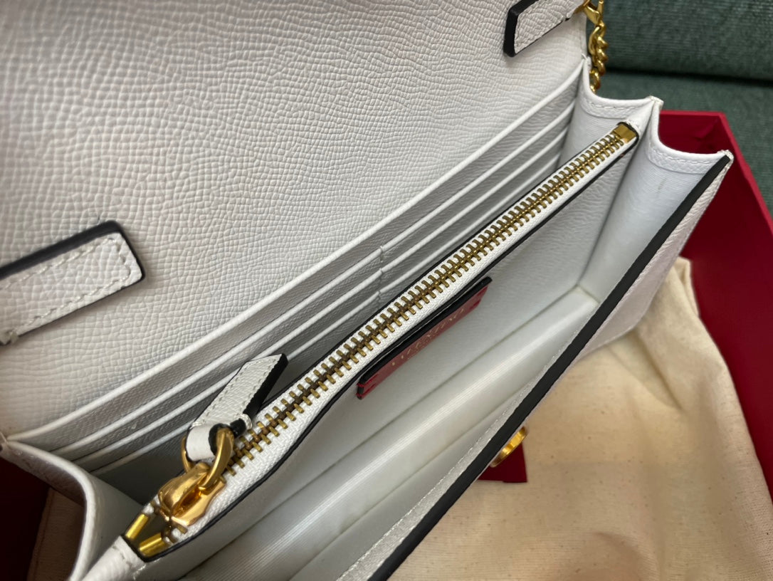 LuxluxHouse Best Quality Bags Valentino Women