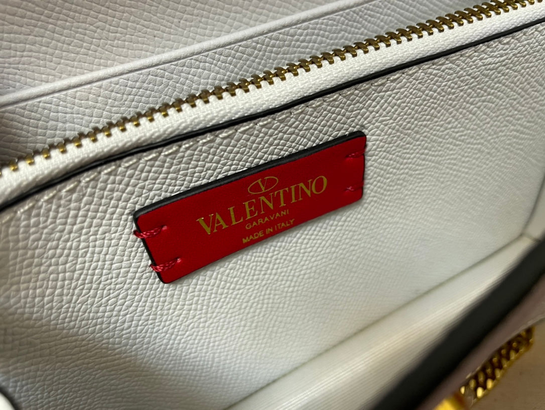 LuxluxHouse Best Quality Bags Valentino Women