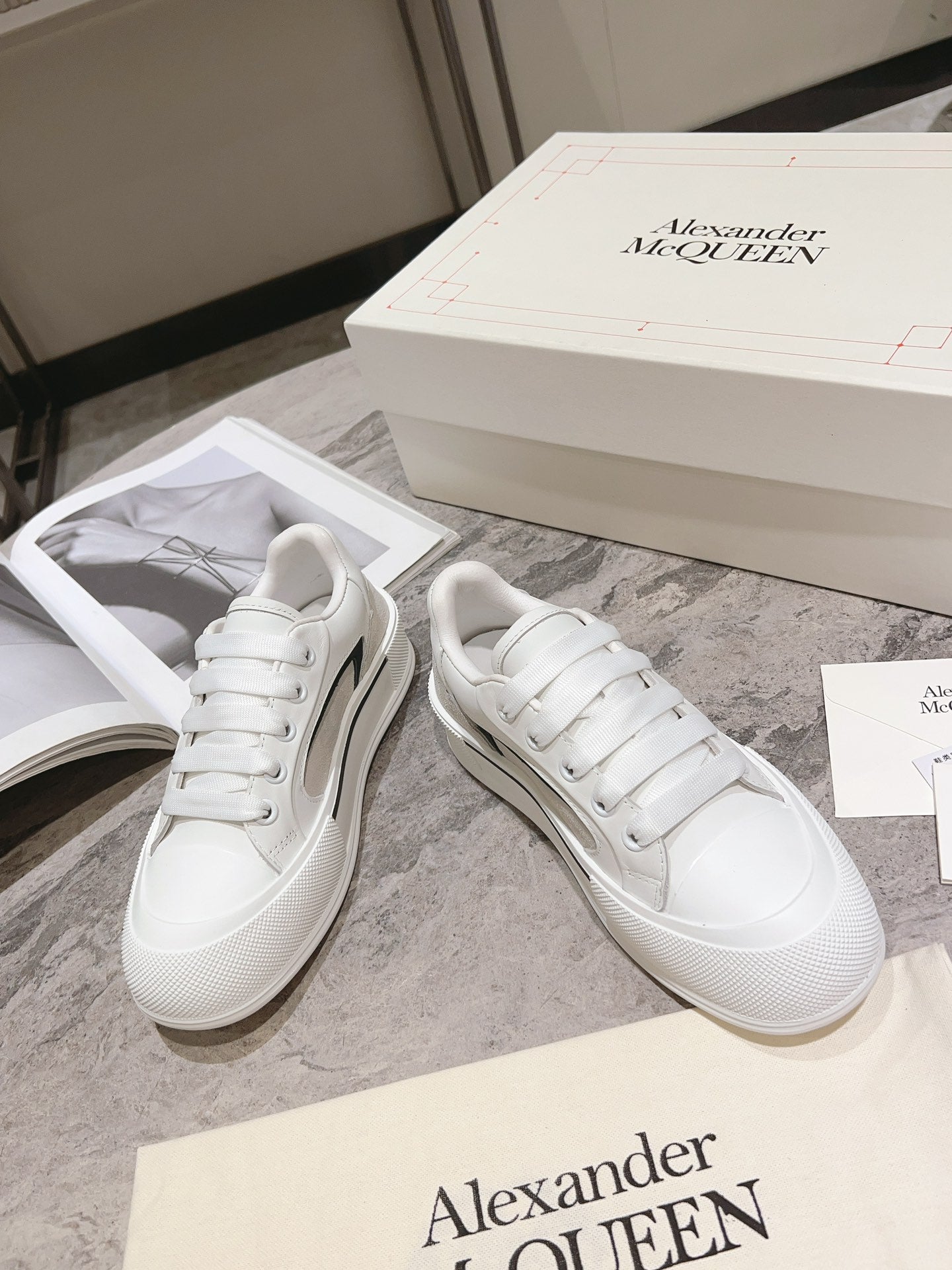 LuxluxHouse Best Quality Shoes Alexander McQueen