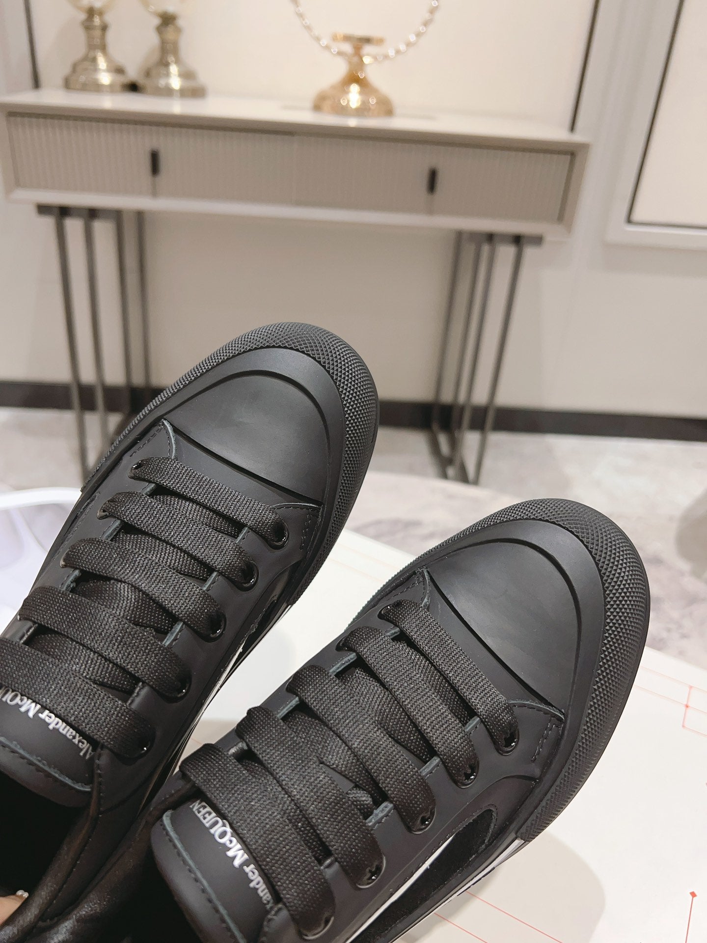 LuxluxHouse Best Quality Shoes Alexander McQueen