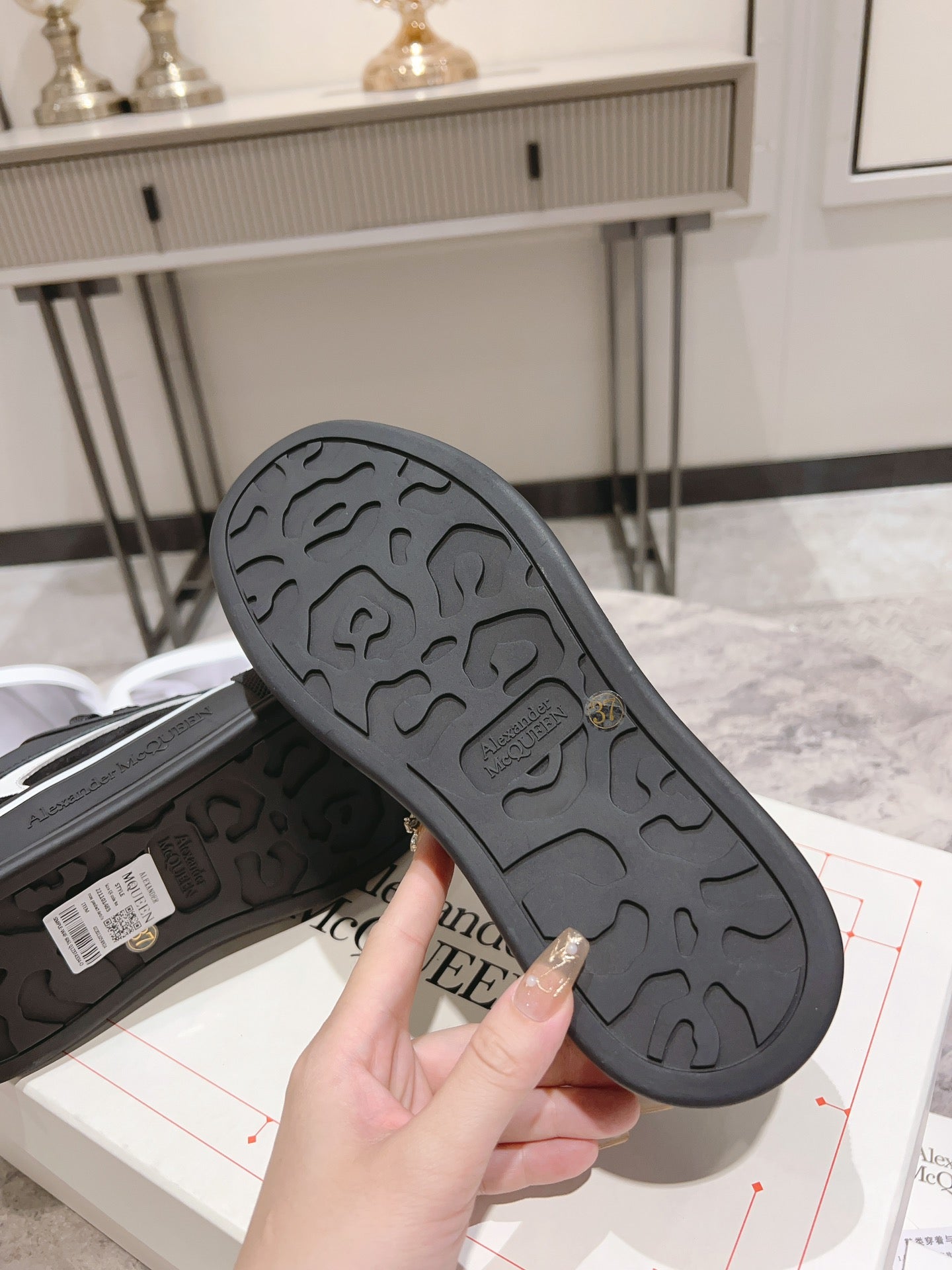 LuxluxHouse Best Quality Shoes Alexander McQueen