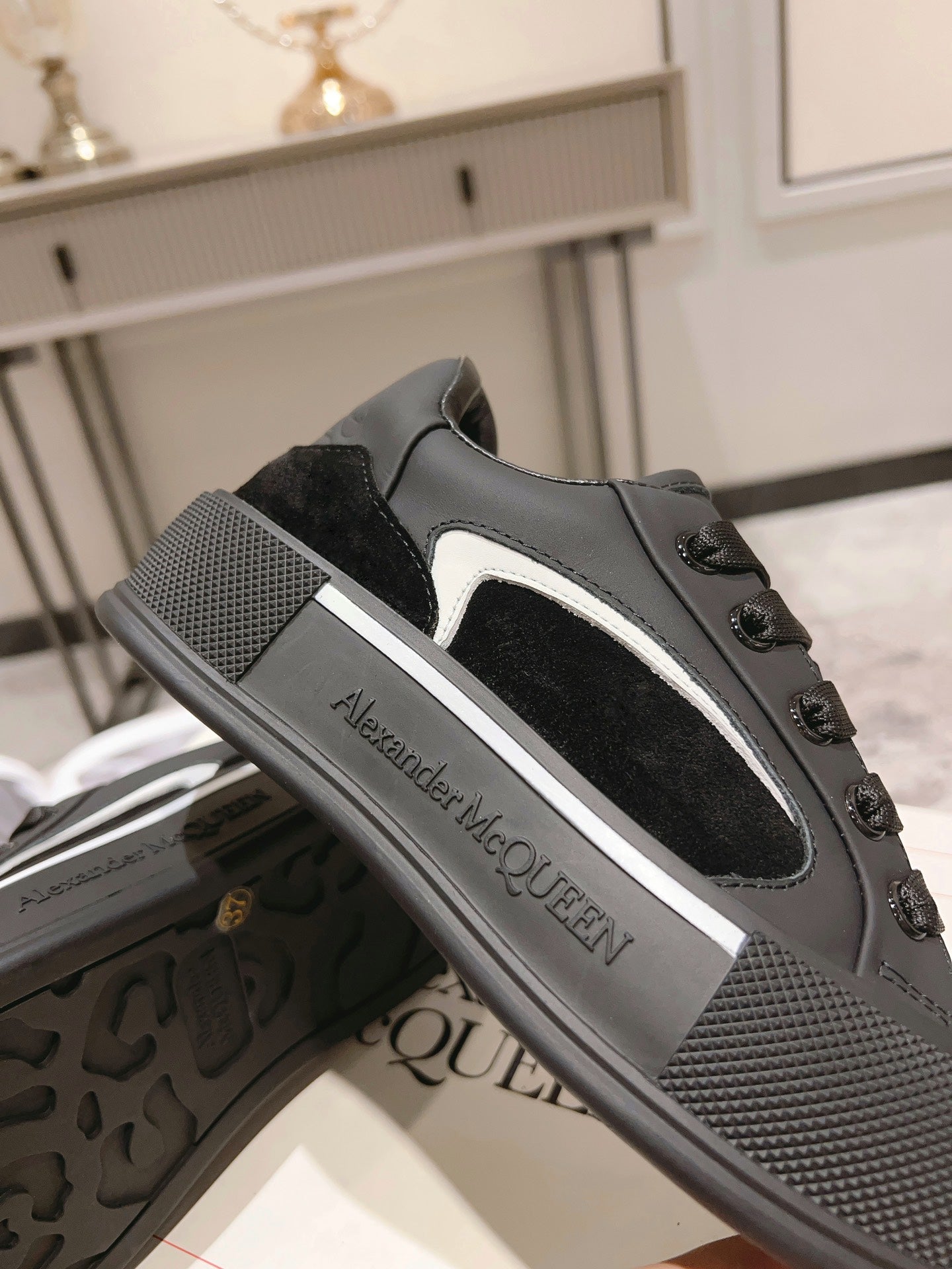 LuxluxHouse Best Quality Shoes Alexander McQueen