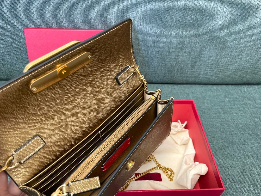 LuxluxHouse Best Quality Bags Valentino Women