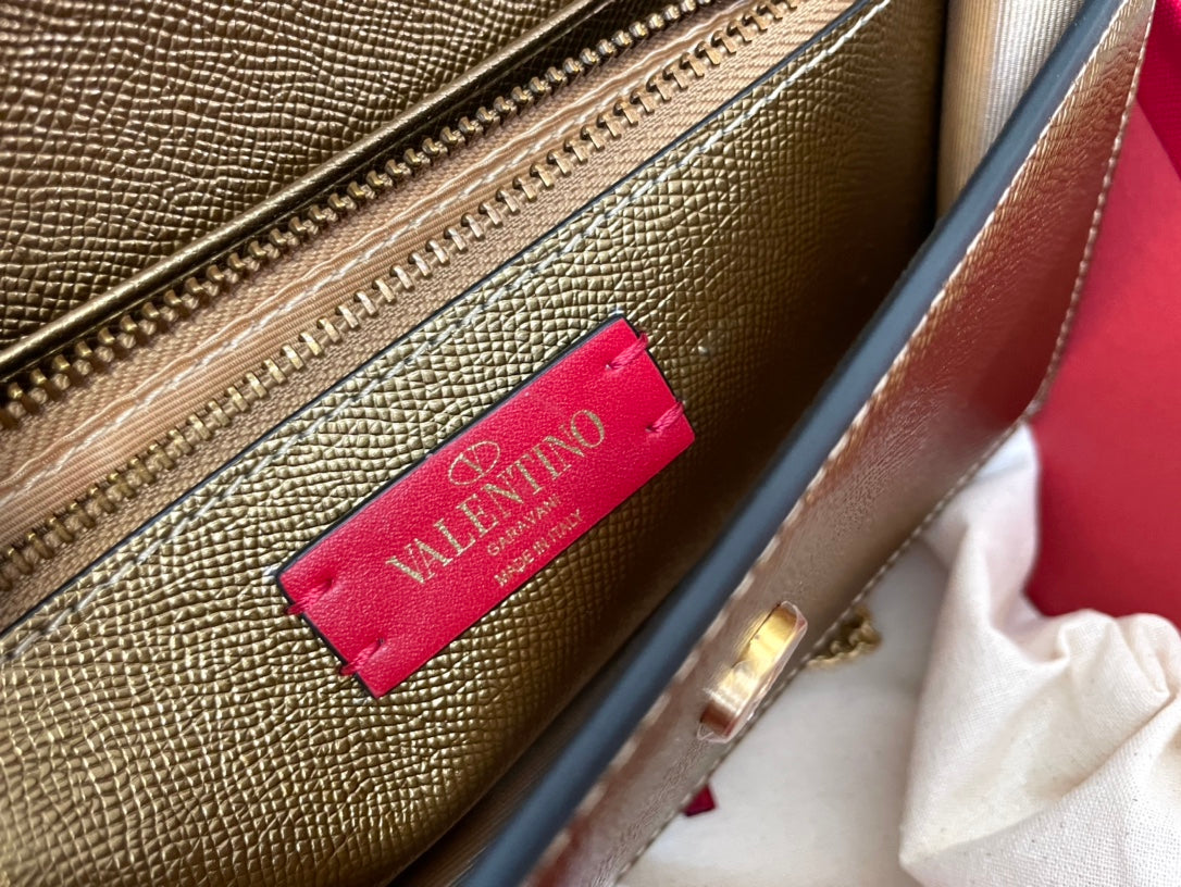 LuxluxHouse Best Quality Bags Valentino Women