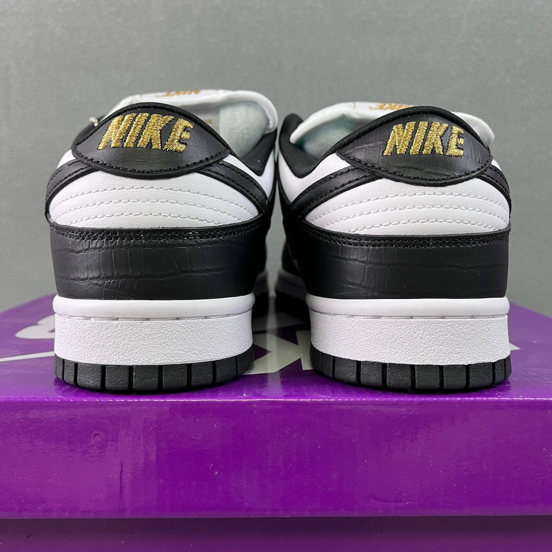 AY Batch-Supreme × Dunk SB Low “Black Stars”