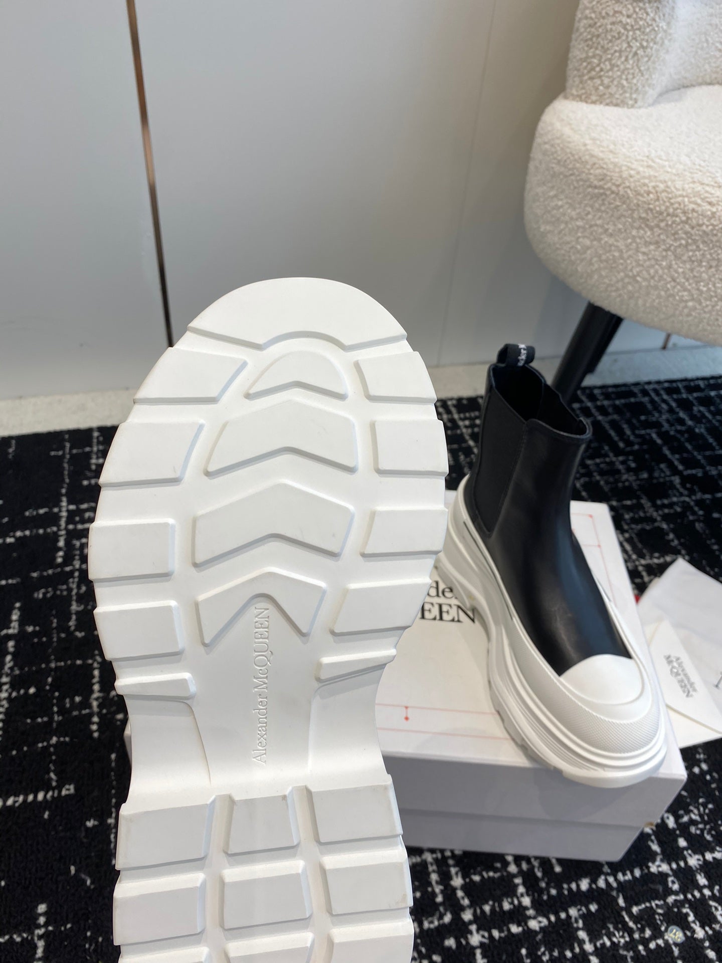 LuxluxHouse Best Quality Shoes Alexander McQueen
