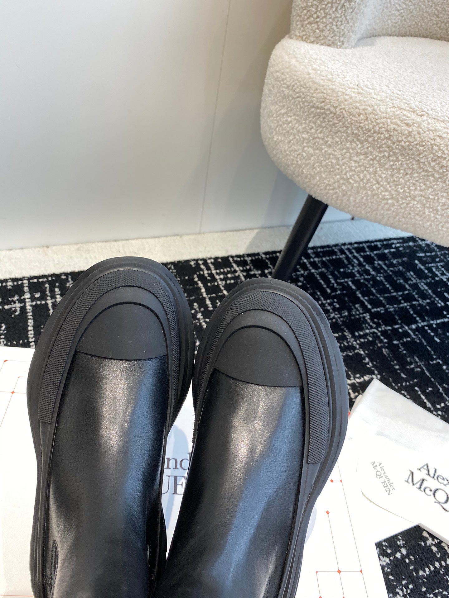 LuxluxHouse Best Quality Shoes Alexander McQueen