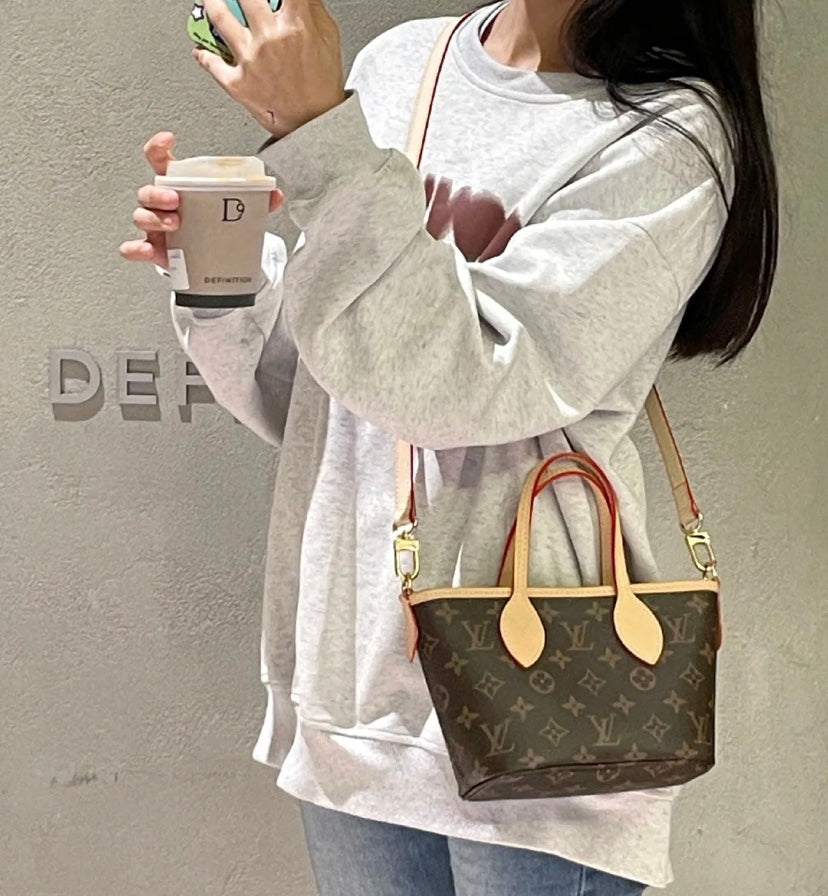 LuxluxHouse Best Quality Bags Louis Vuitton Women Men
