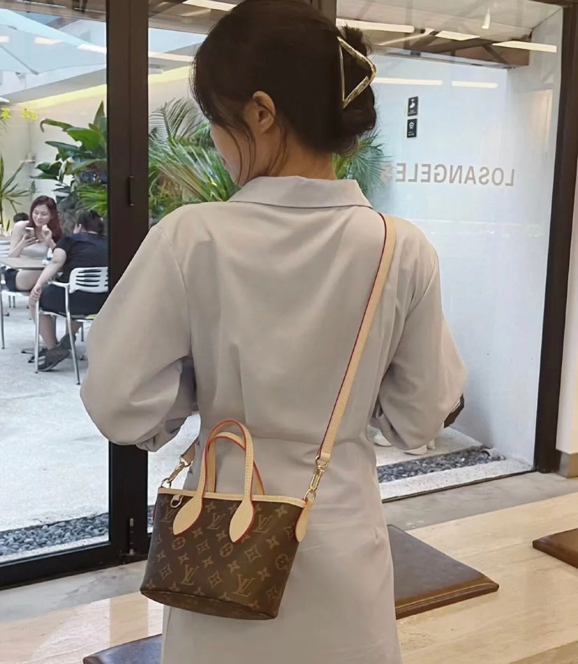 LuxluxHouse Best Quality Bags Louis Vuitton Women Men