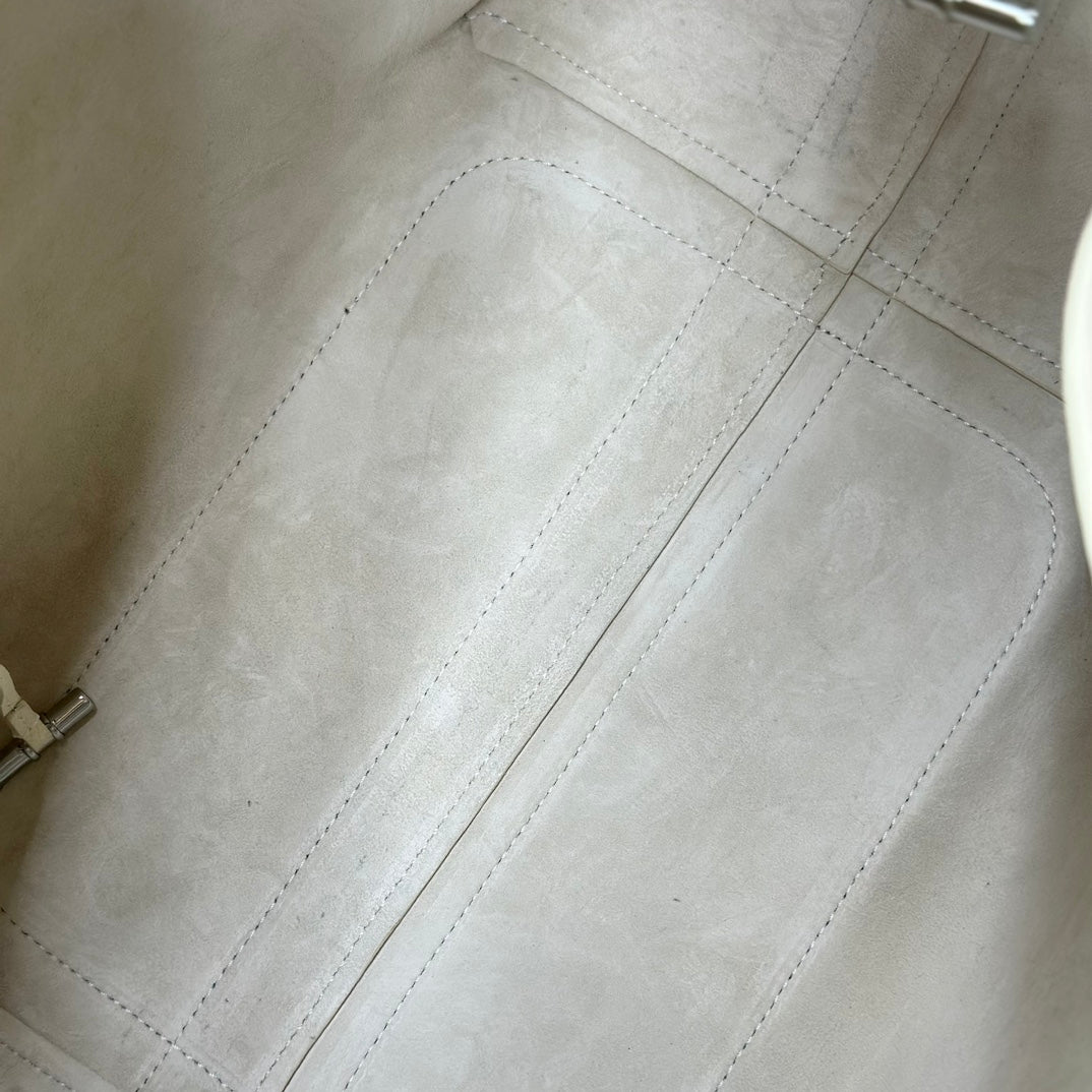 LuxluxHouse Best Quality Bags Loro Piana Women
