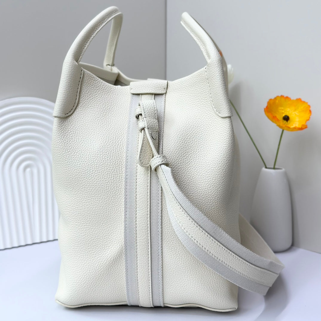LuxluxHouse Best Quality Bags Loro Piana Women