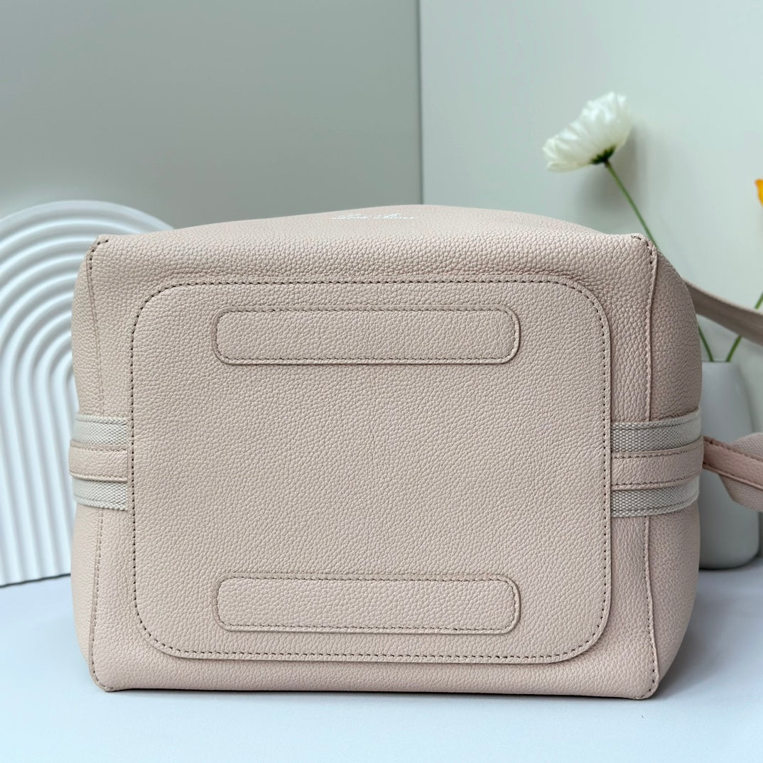 LuxluxHouse Best Quality Bags Loro Piana Women