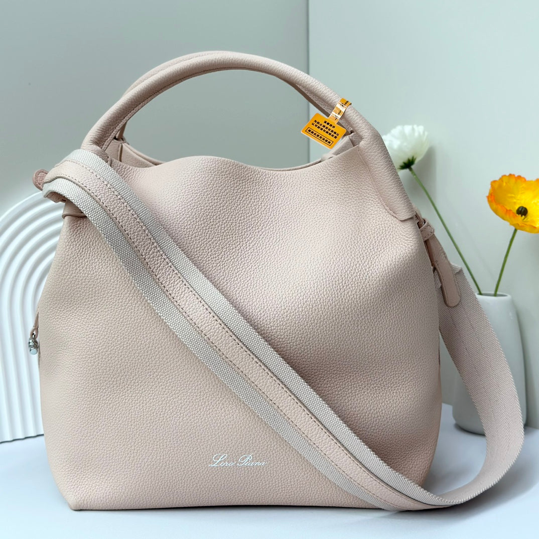 LuxluxHouse Best Quality Bags Loro Piana Women