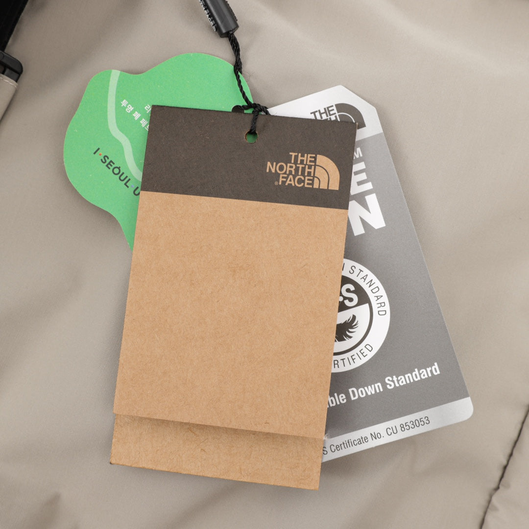 LuxluxHouse Best Quality Clothes The North Face & MLB Coats & Jackets