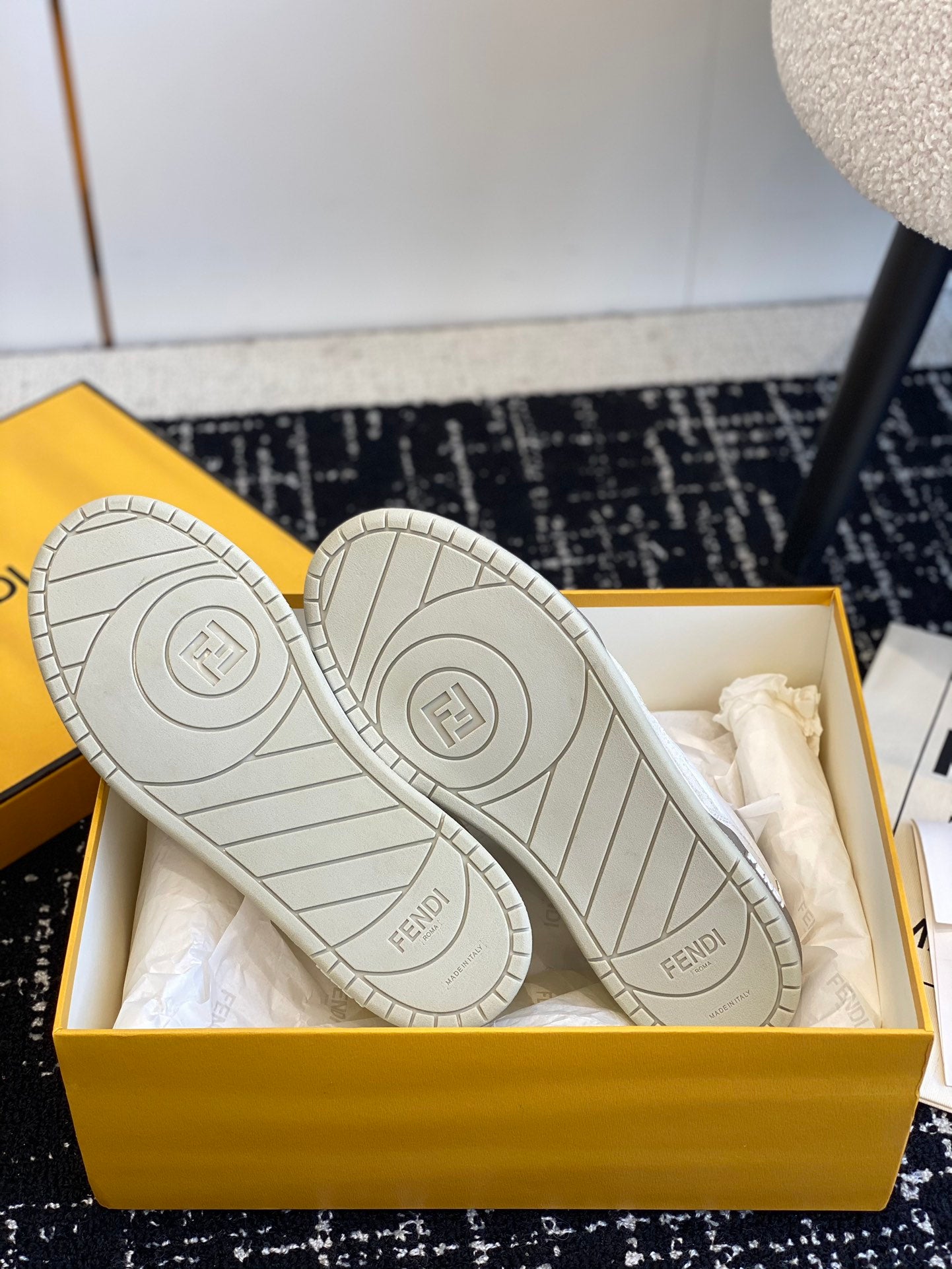 LuxluxHouse Best Quality Shoes Fendi
