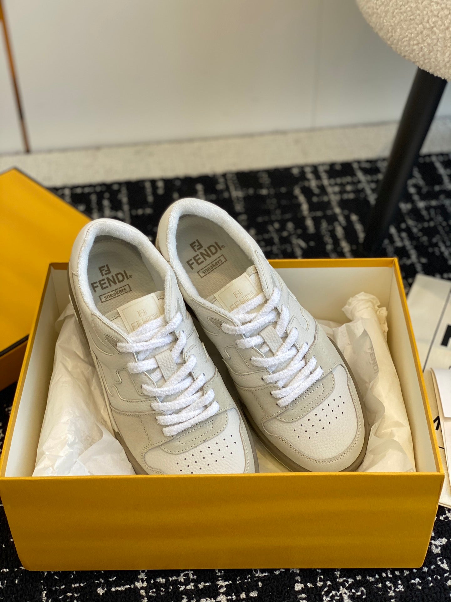 LuxluxHouse Best Quality Shoes Fendi