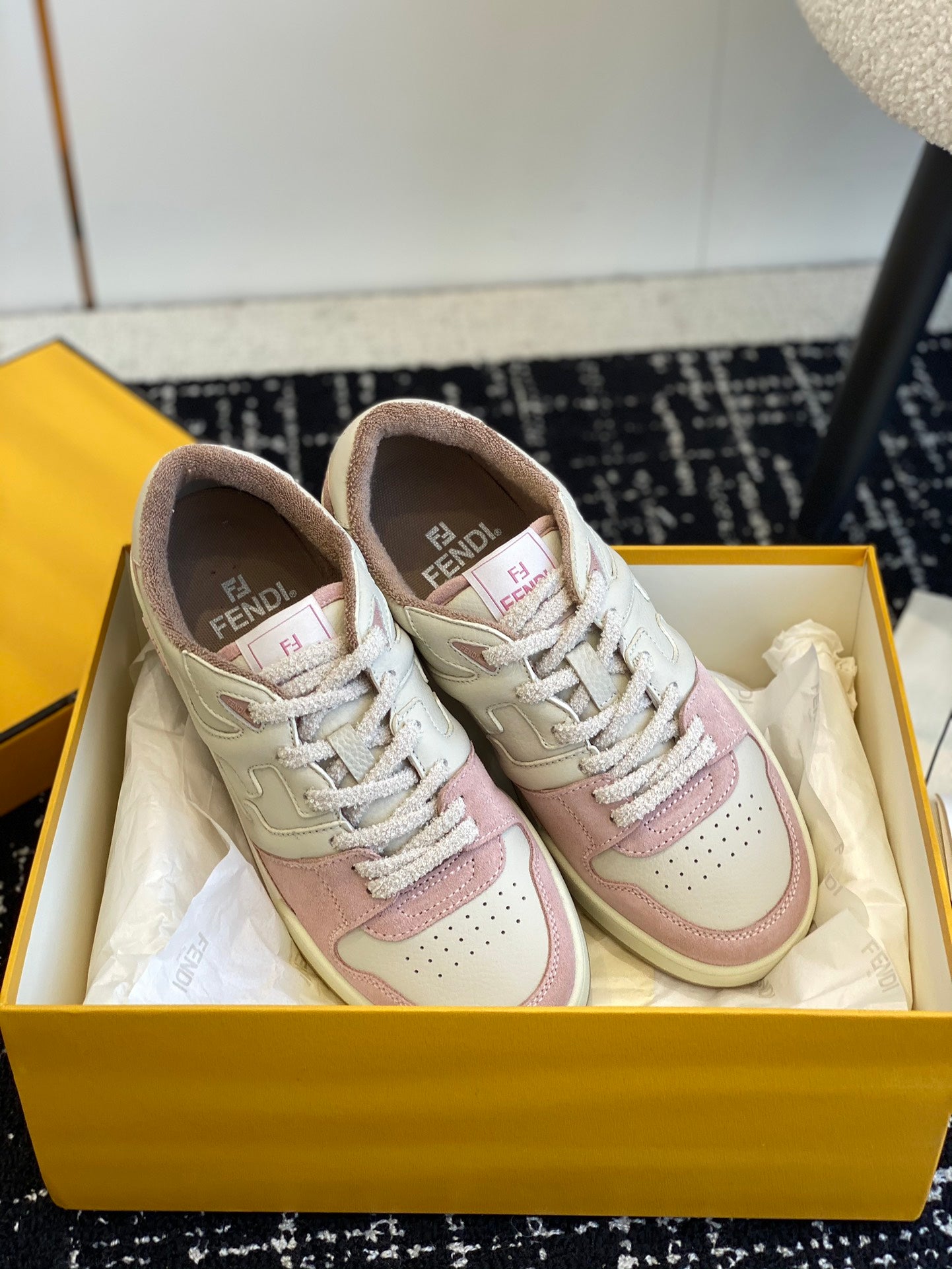 LuxluxHouse Best Quality Shoes Fendi