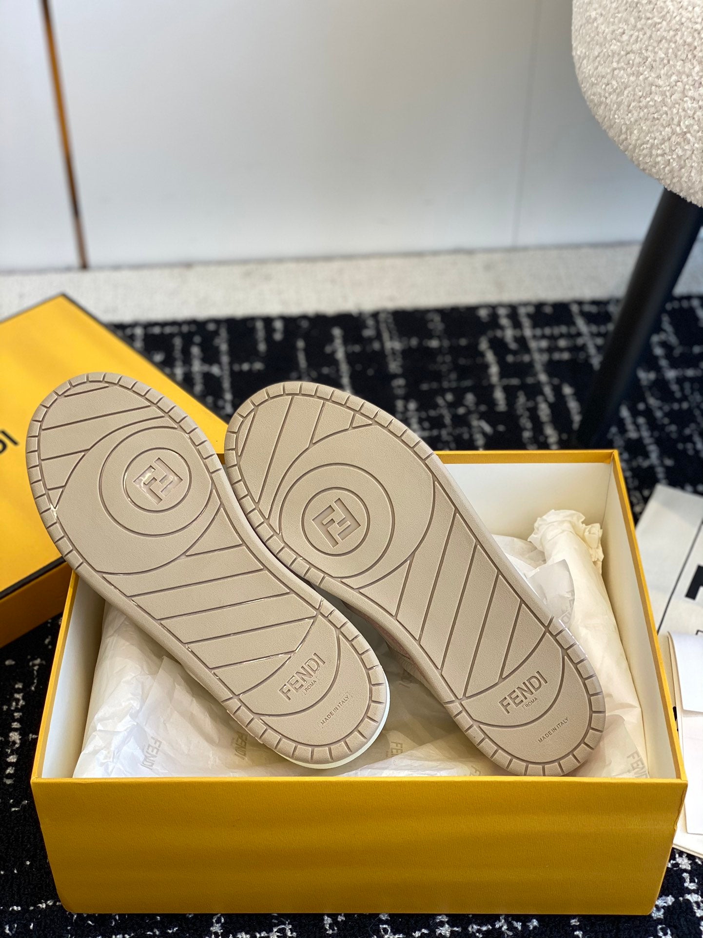 LuxluxHouse Best Quality Shoes Fendi
