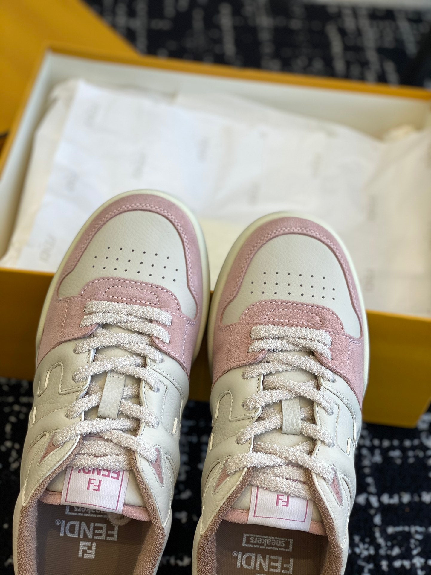 LuxluxHouse Best Quality Shoes Fendi