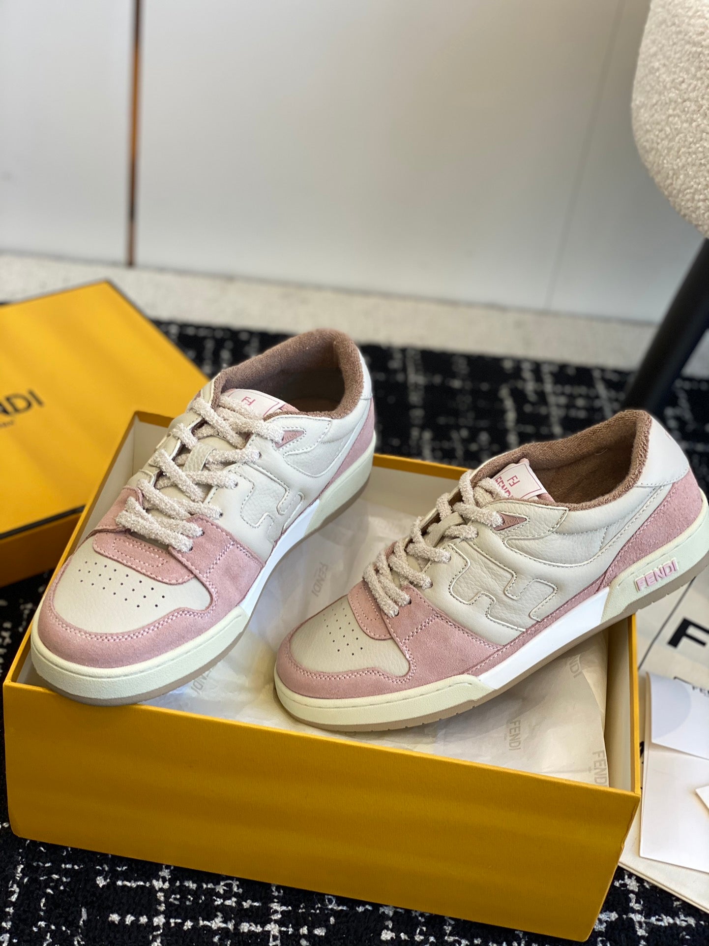 LuxluxHouse Best Quality Shoes Fendi