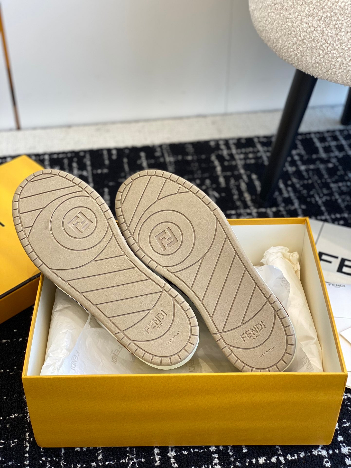 LuxluxHouse Best Quality Shoes Fendi