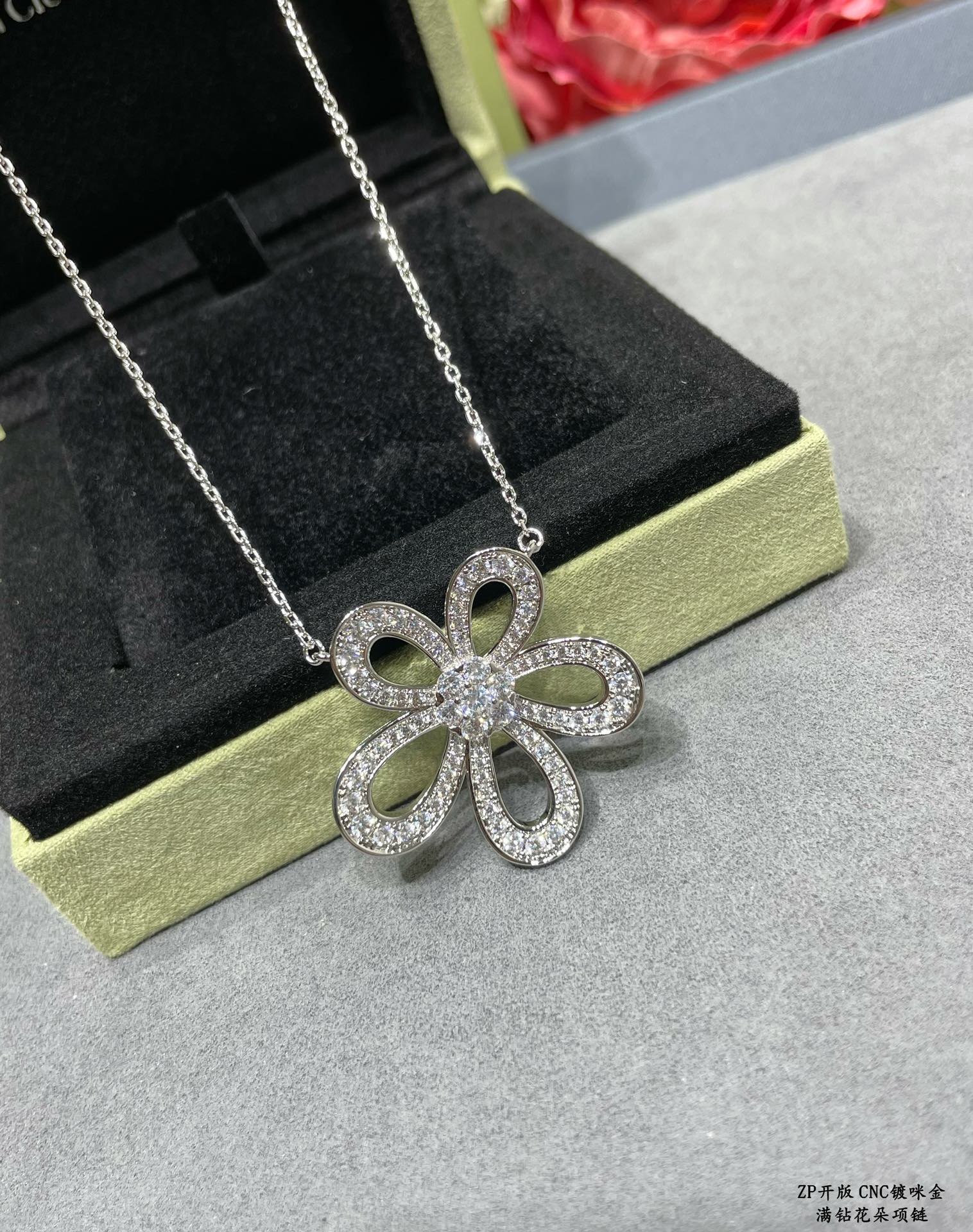 LuxluxHouse Best Quality Accessories Van Cleef & Arpels