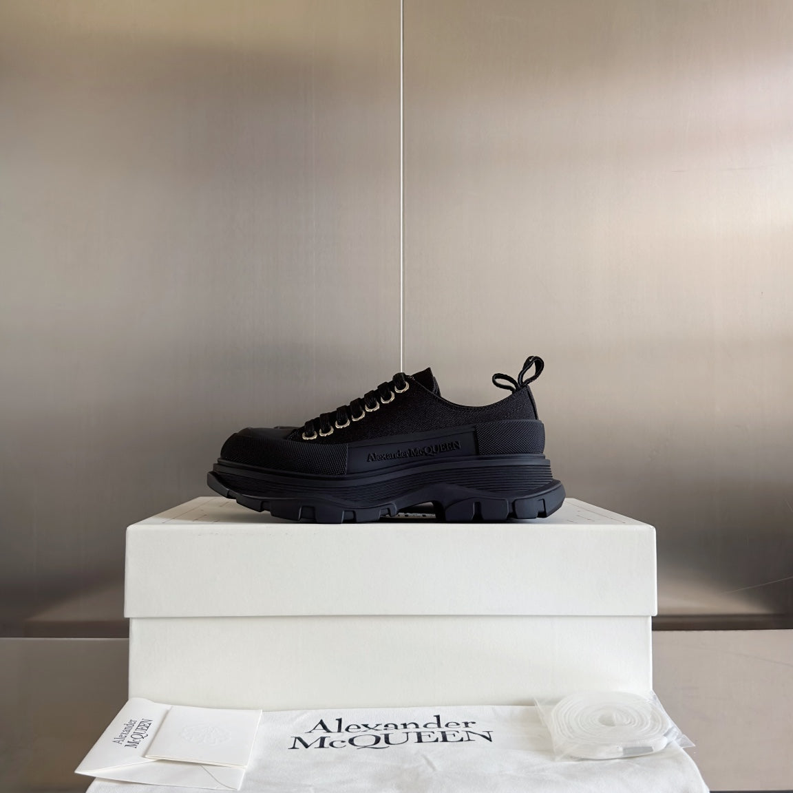 LuxluxHouse Best Quality Shoes Alexander McQueen