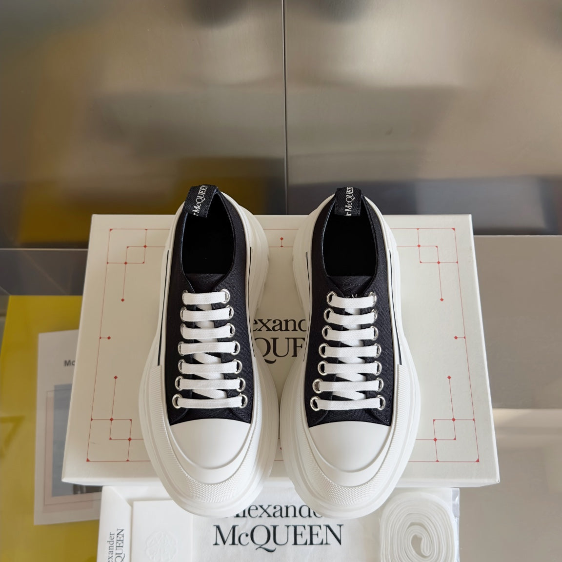 LuxluxHouse Best Quality Shoes Alexander McQueen