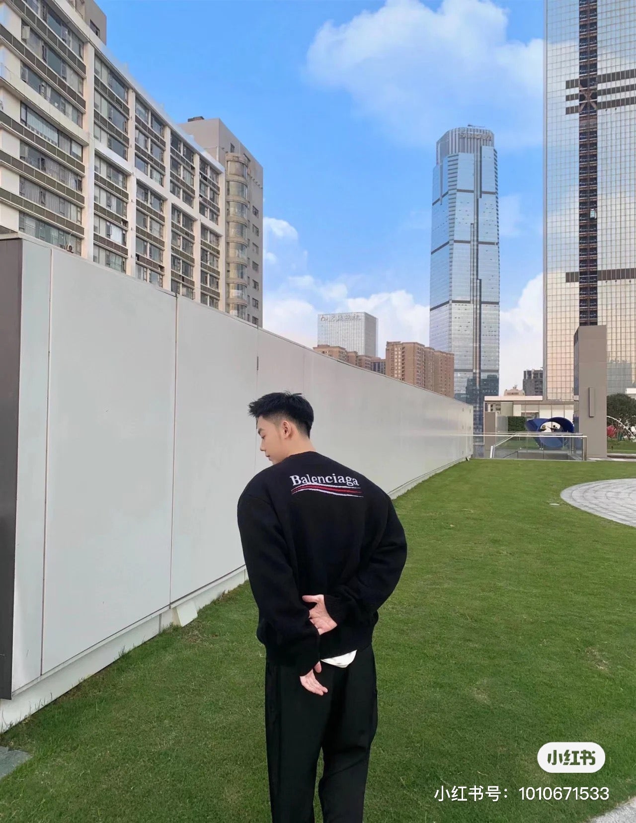 LuxluxHouse Best Quality Clothes Balenciaga Hoodie & Sweater